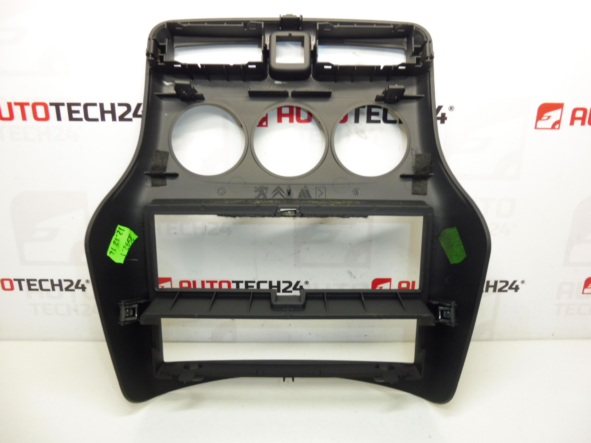 Panneau de commande climatique C3 Picasso 96825462 823115