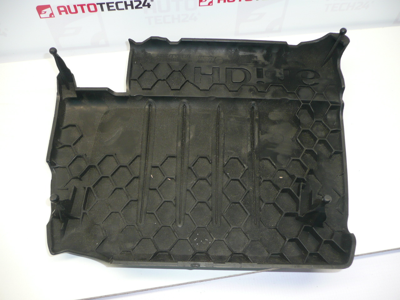 Cache moteur 1.6 HDI Peugeot 9659999880 0137E5