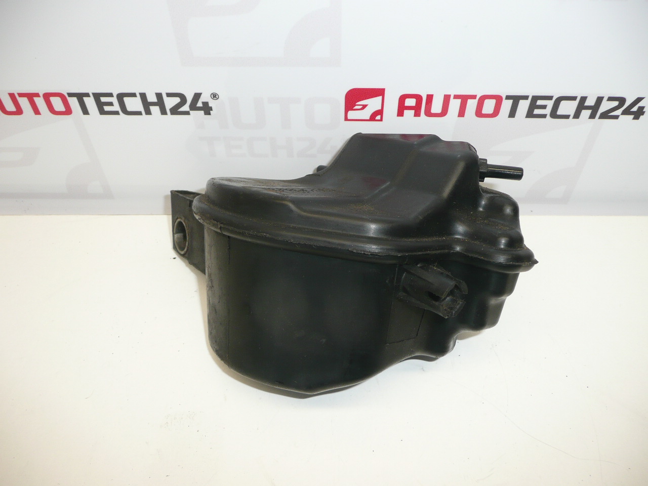 Réservoir à vide Citroën Peugeot 9649508680 037007