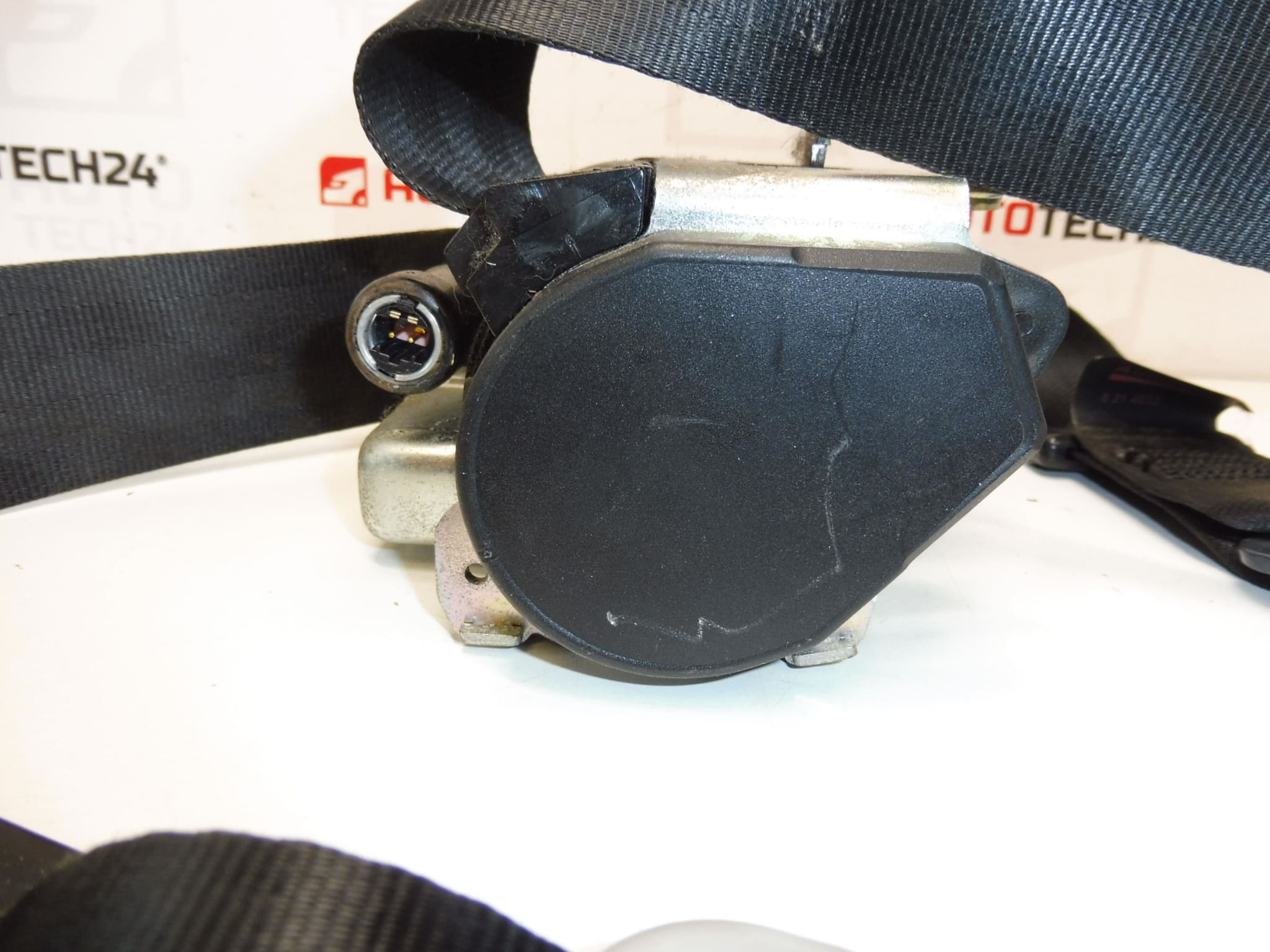 Ceinture de sécurité pyrotechnique gauche Peugeot 207 96863758XX 8975CE – Image 2