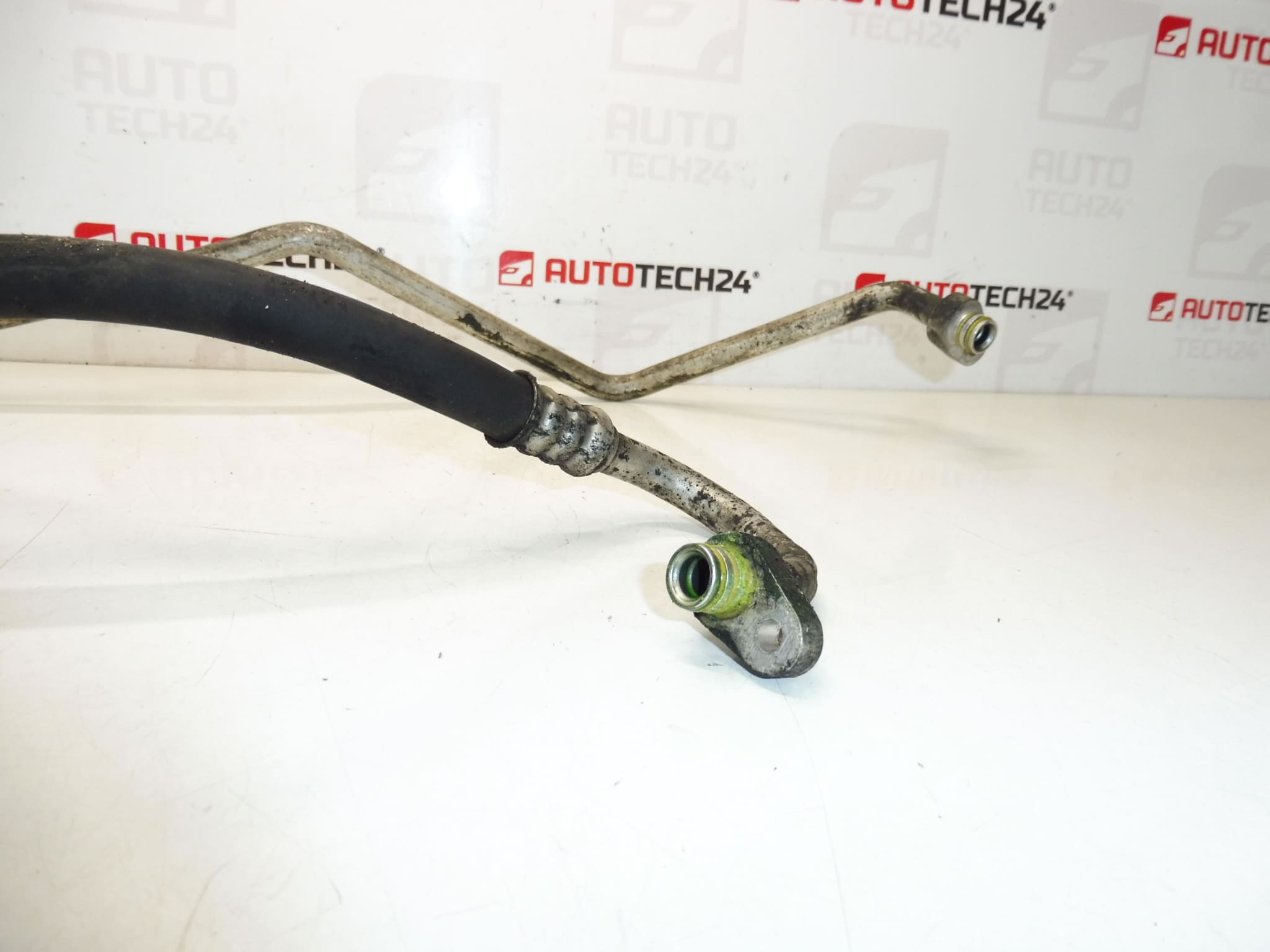 Tuyau de climatisation pour Citroën C3 Picasso, Peugeot 207 - Réf. 9681620980 / 6460XL – Image 2