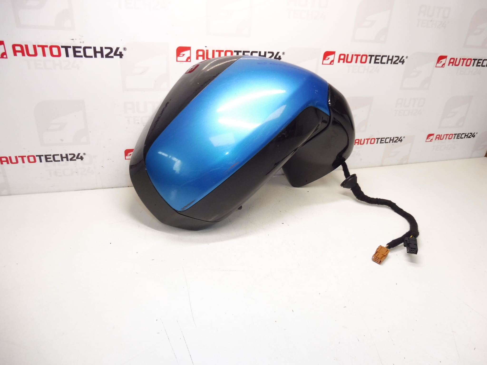 Rétroviseur à droite KGWC Citroën C3 Picasso 8153xr