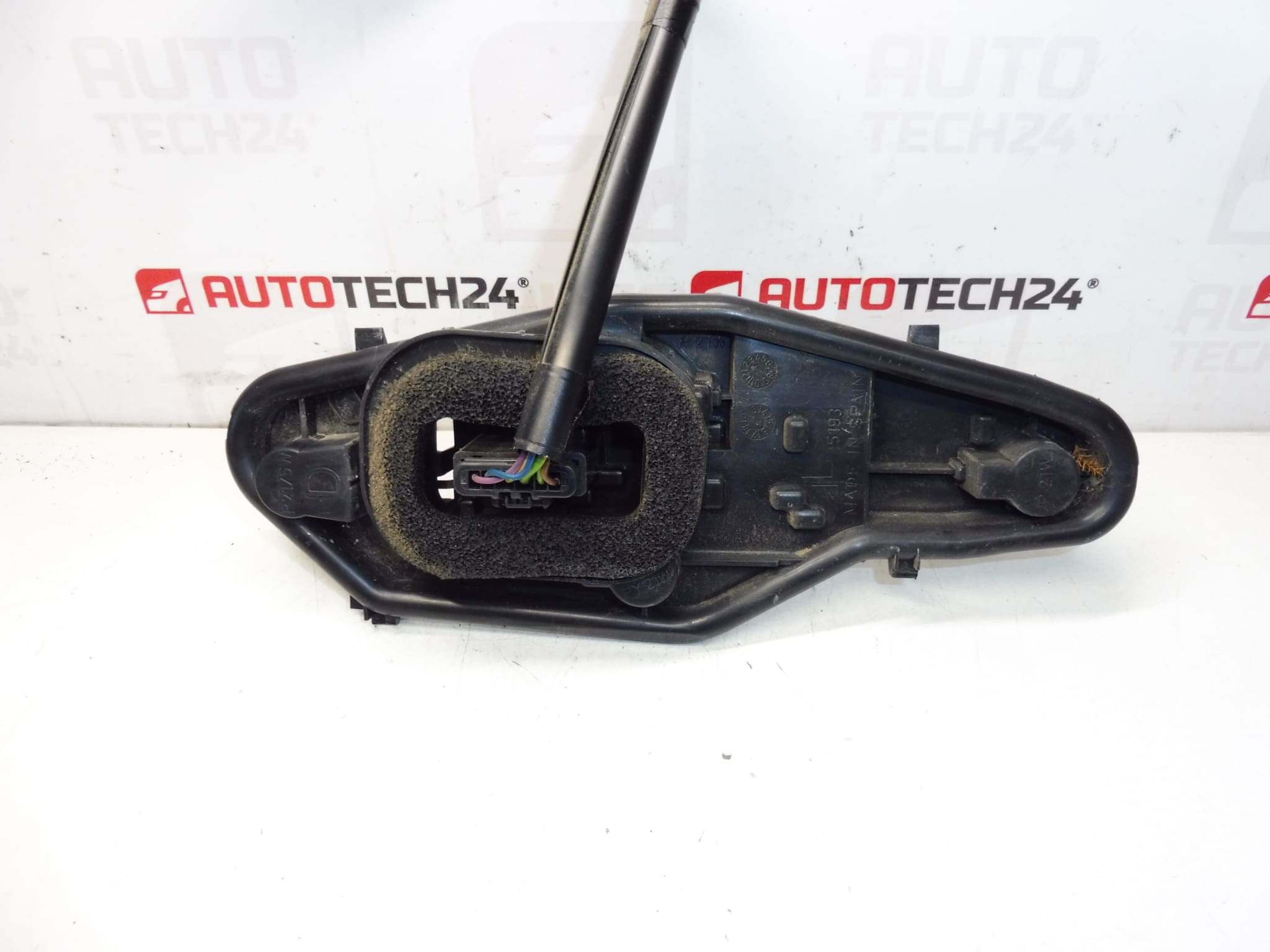 Douille d'ampoule pour feu arrière droit Peugeot/Citroën 9677205480 9680607880 – Image 2