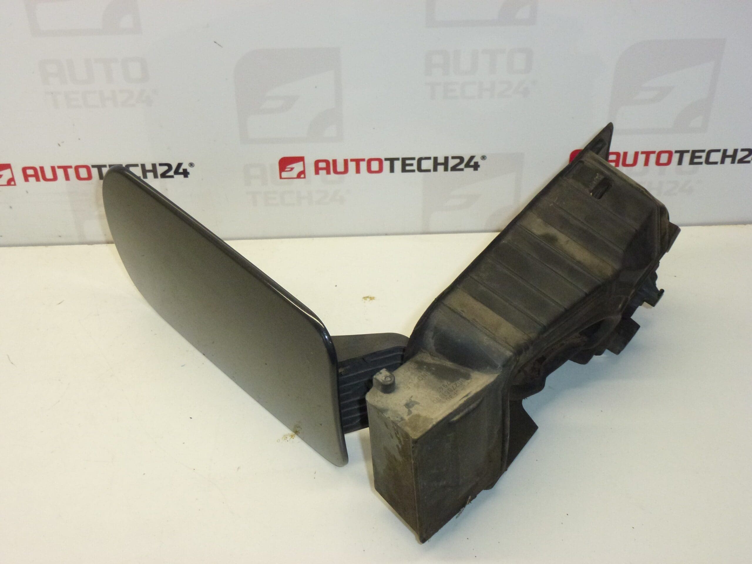 Bouchon de réservoir EYPC pour Citroën C5 9633284180 – Image 2