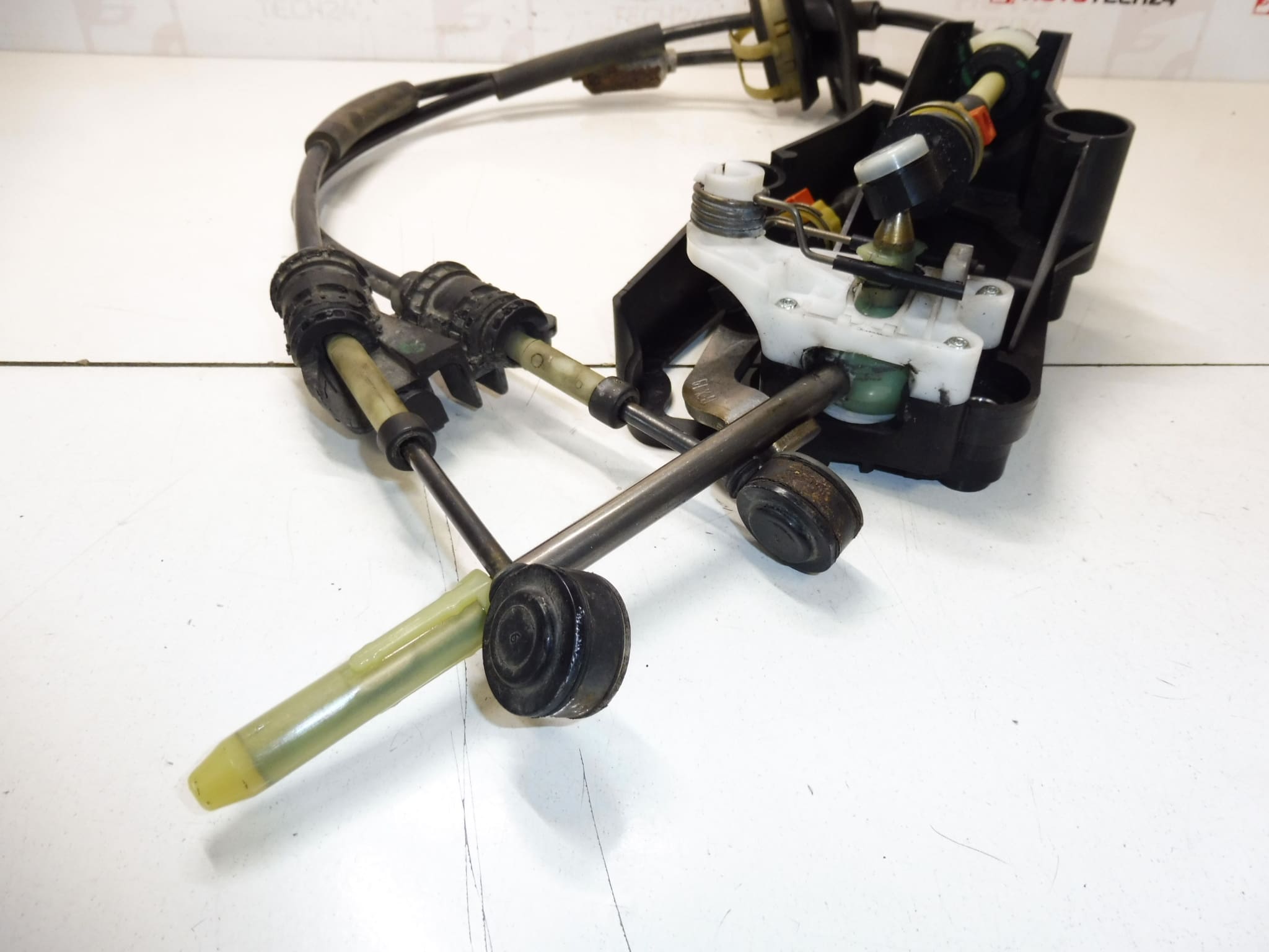 Levier de vitesses Citroën C3 Picasso 9803397380 2400LP – Image 2