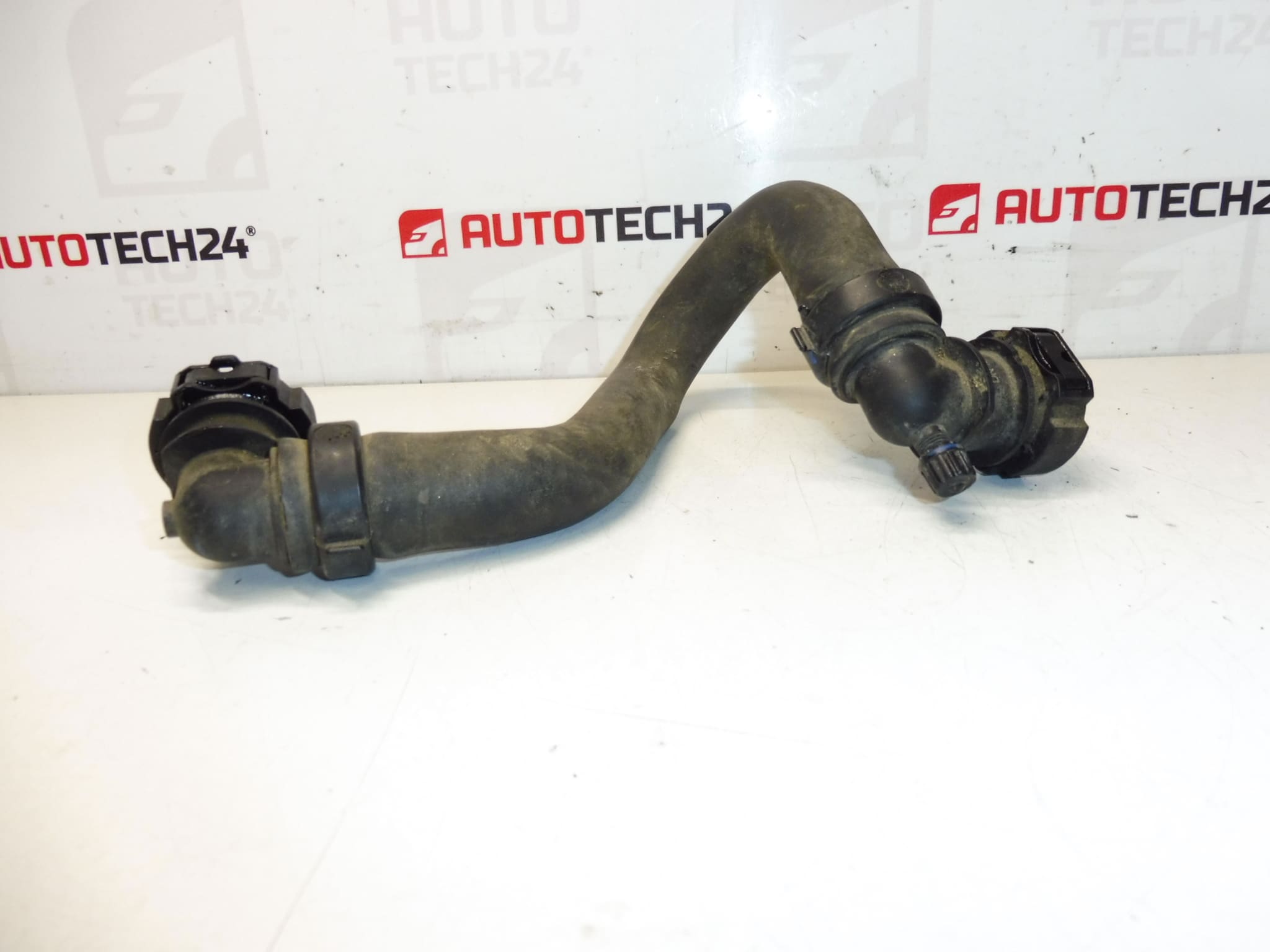 Durite d'eau pour Citroën et Peugeot 1.6 e-HDi 6466VV – Image 2