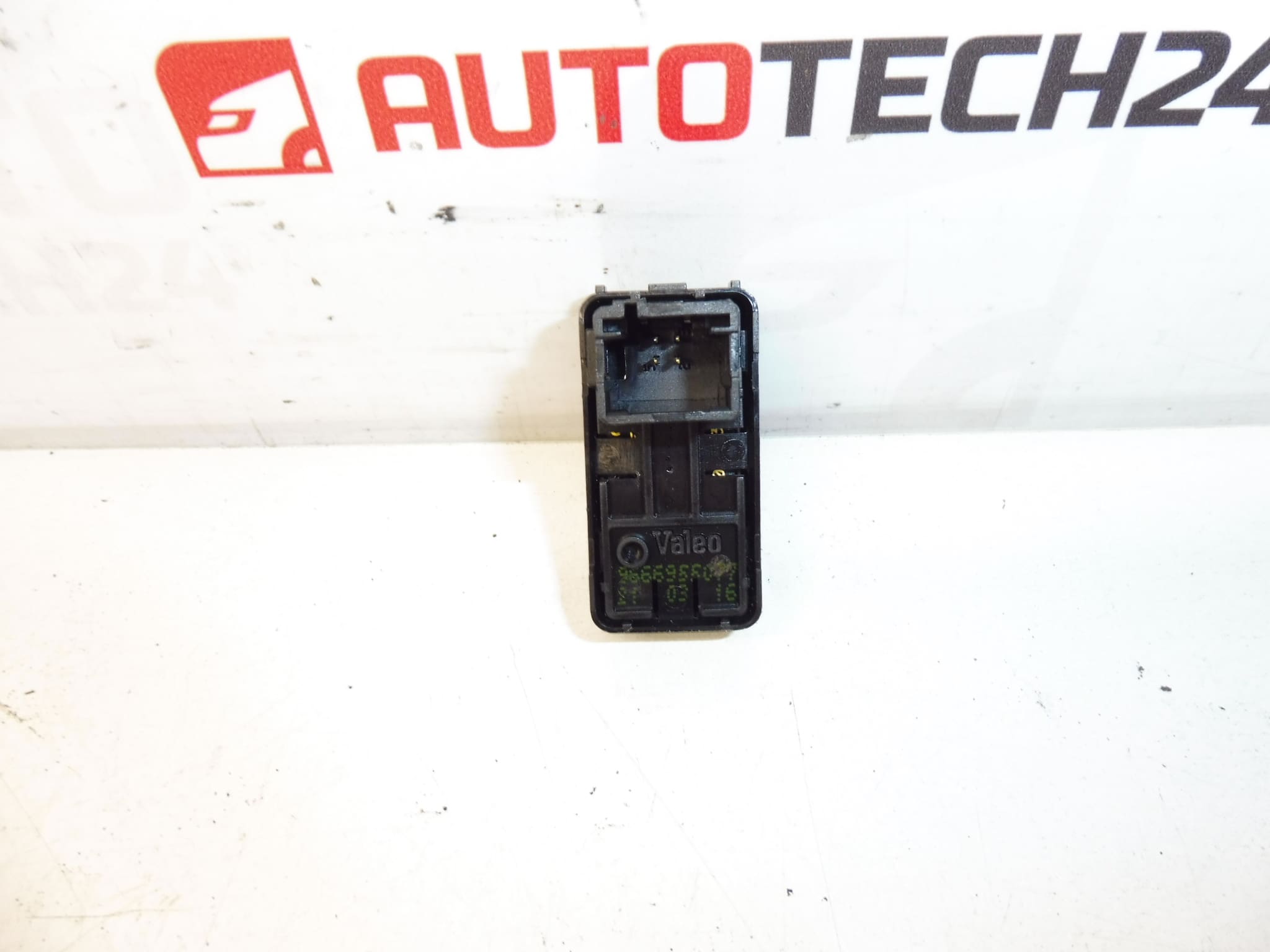 Commande d'impulsion pour lève-vitre d'occasion Citroën/Peugeot 9666955077 6490HQ – Image 2