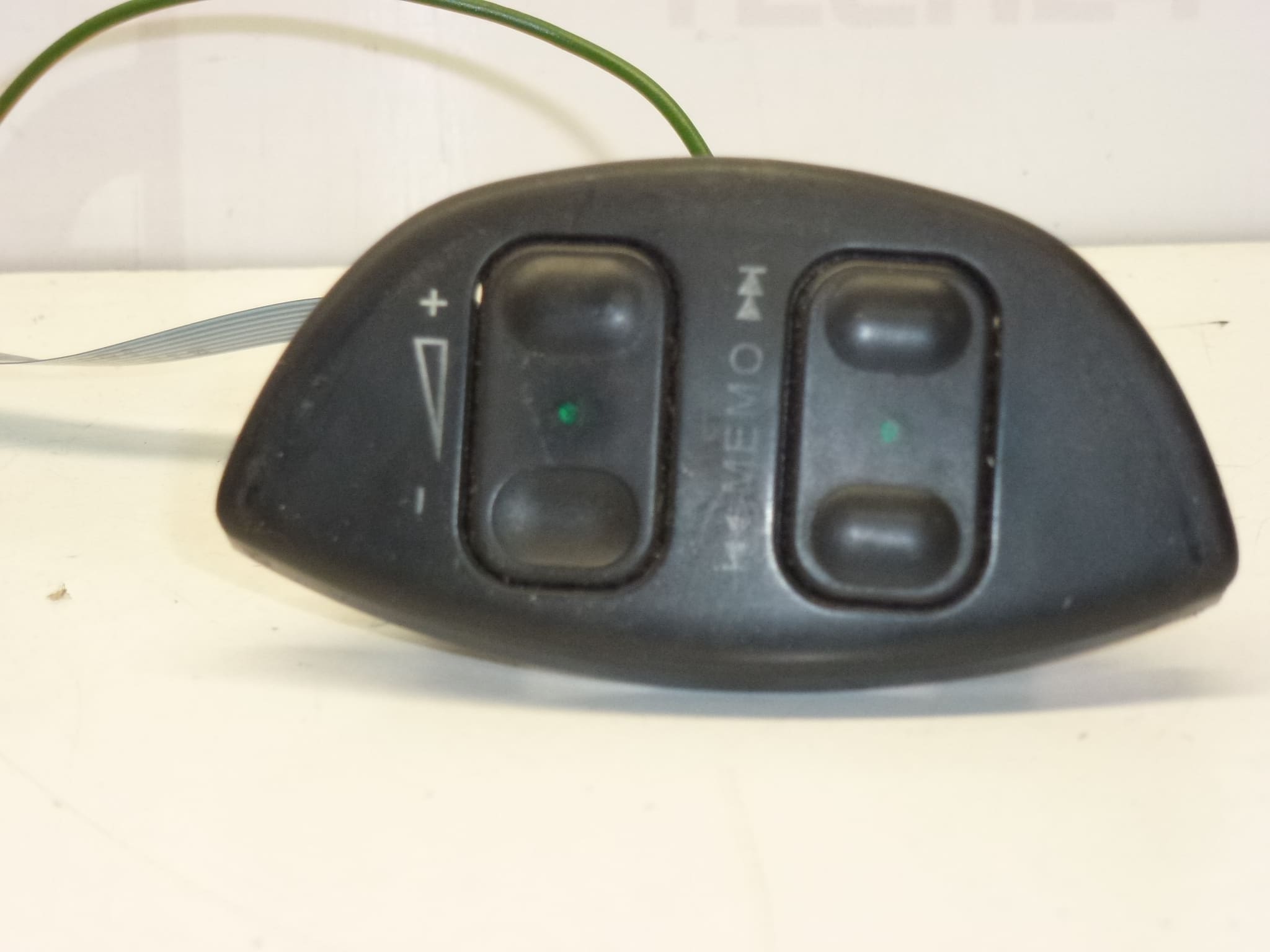 Commande d'autoradio au volant Citroën/Peugeot 4112FA – Image 2