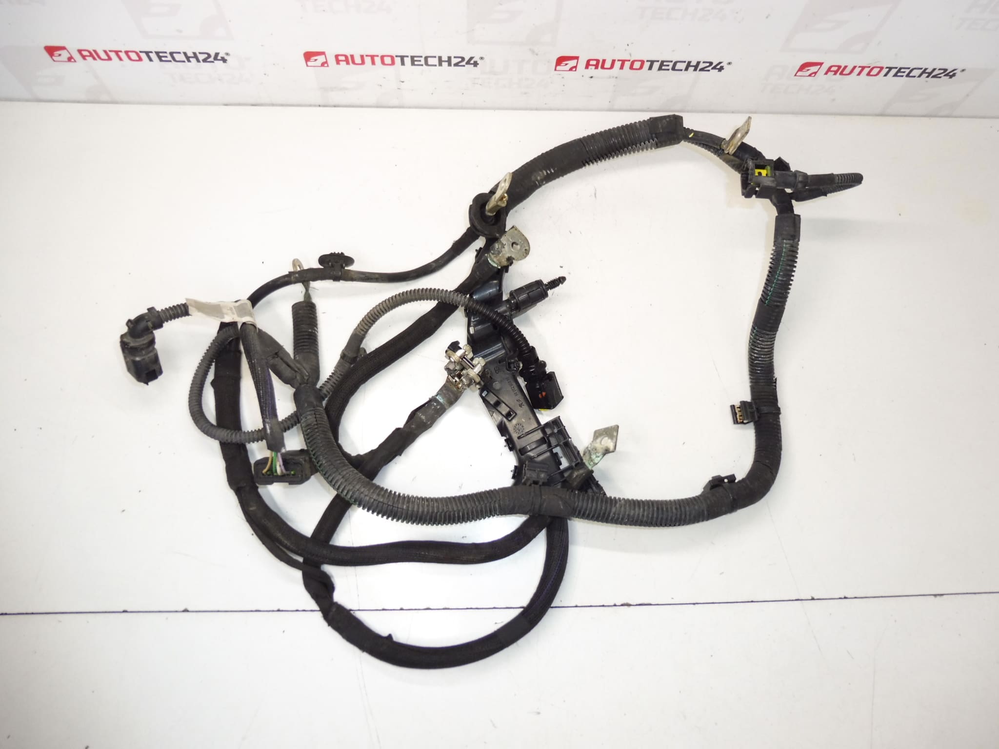 Un paquet positif de Citroën Peugeot 1.0 1.2 9809062280