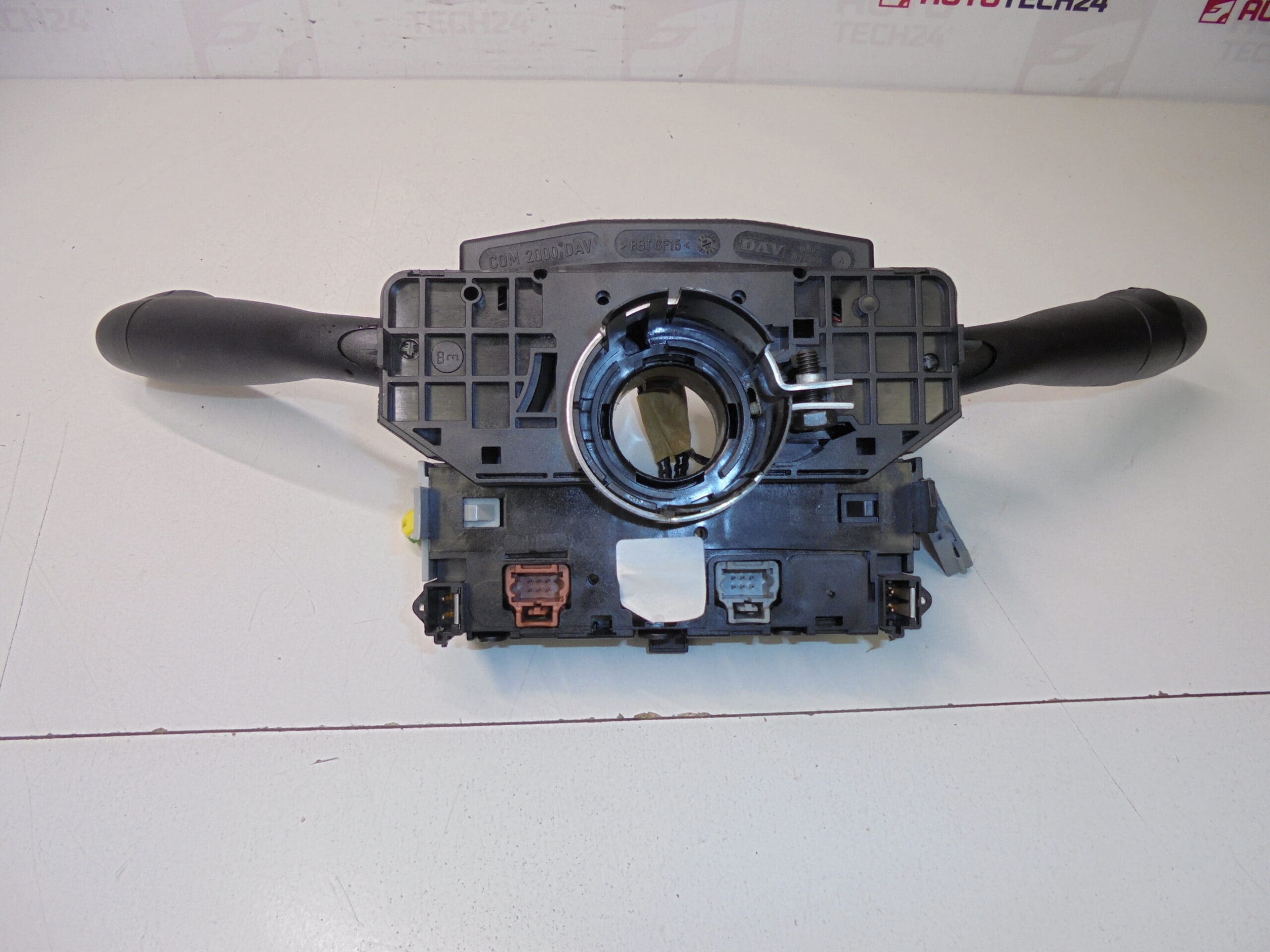 Pilotes Citroën Peugeot 96605679XT 6239Q1