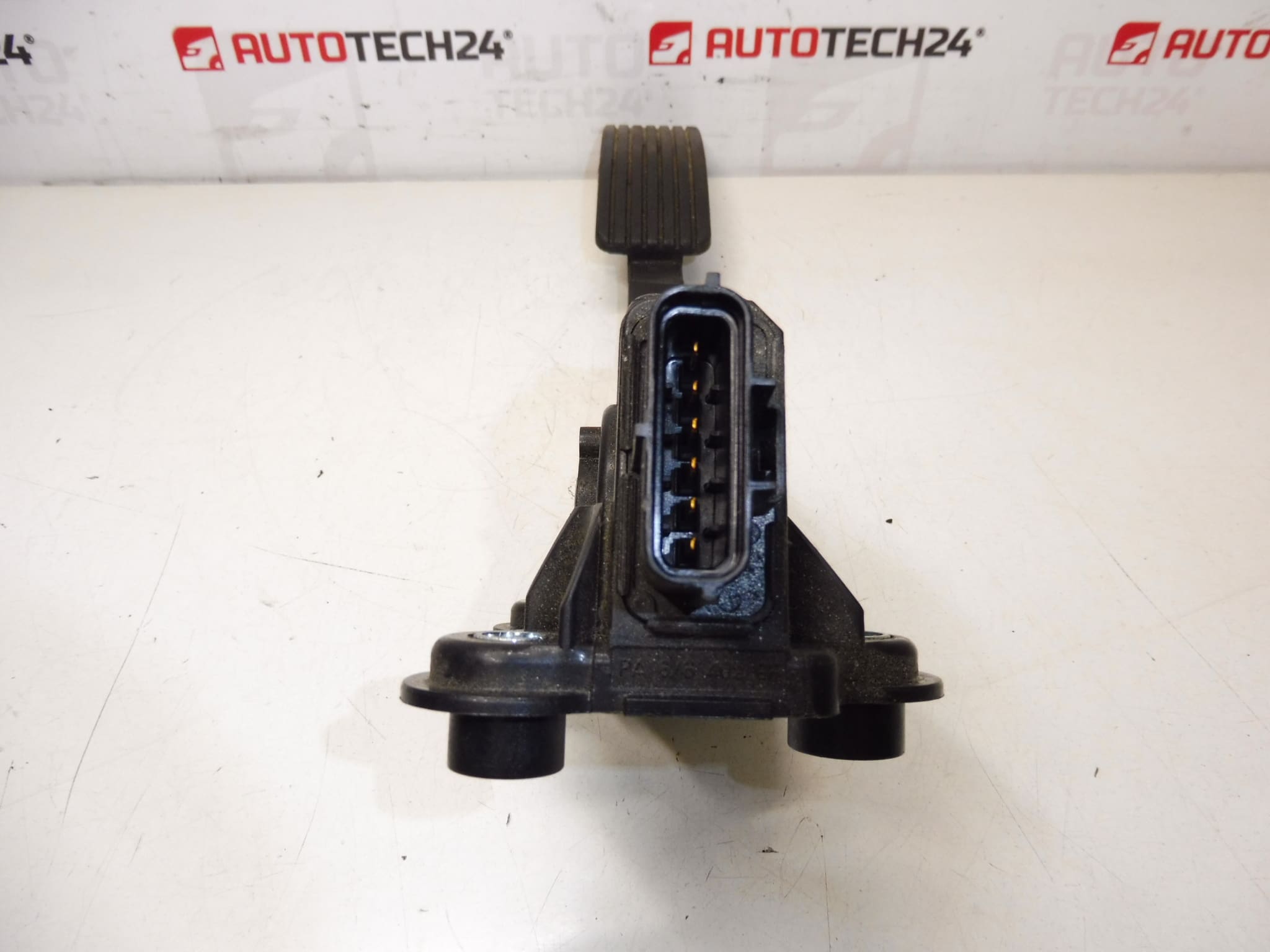 Citroën C-Crosser Peugeot 4007 1600A102 1601CL – Image 2