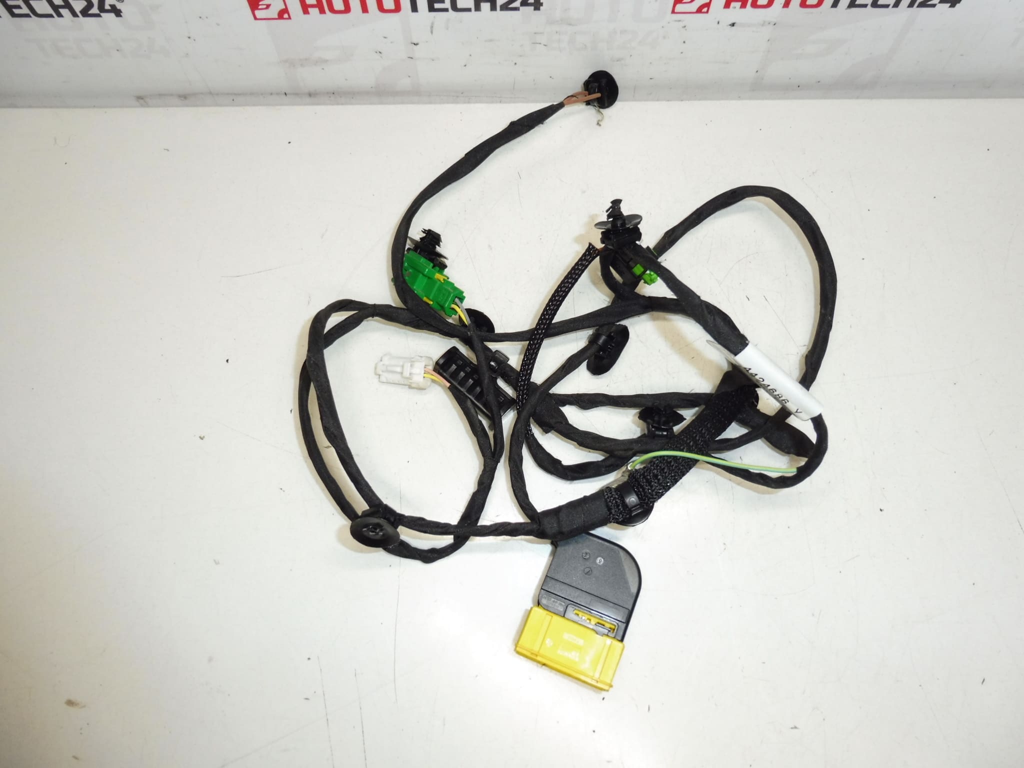 Pegege Shop Peating Peugeot 308 4424686 6509V7