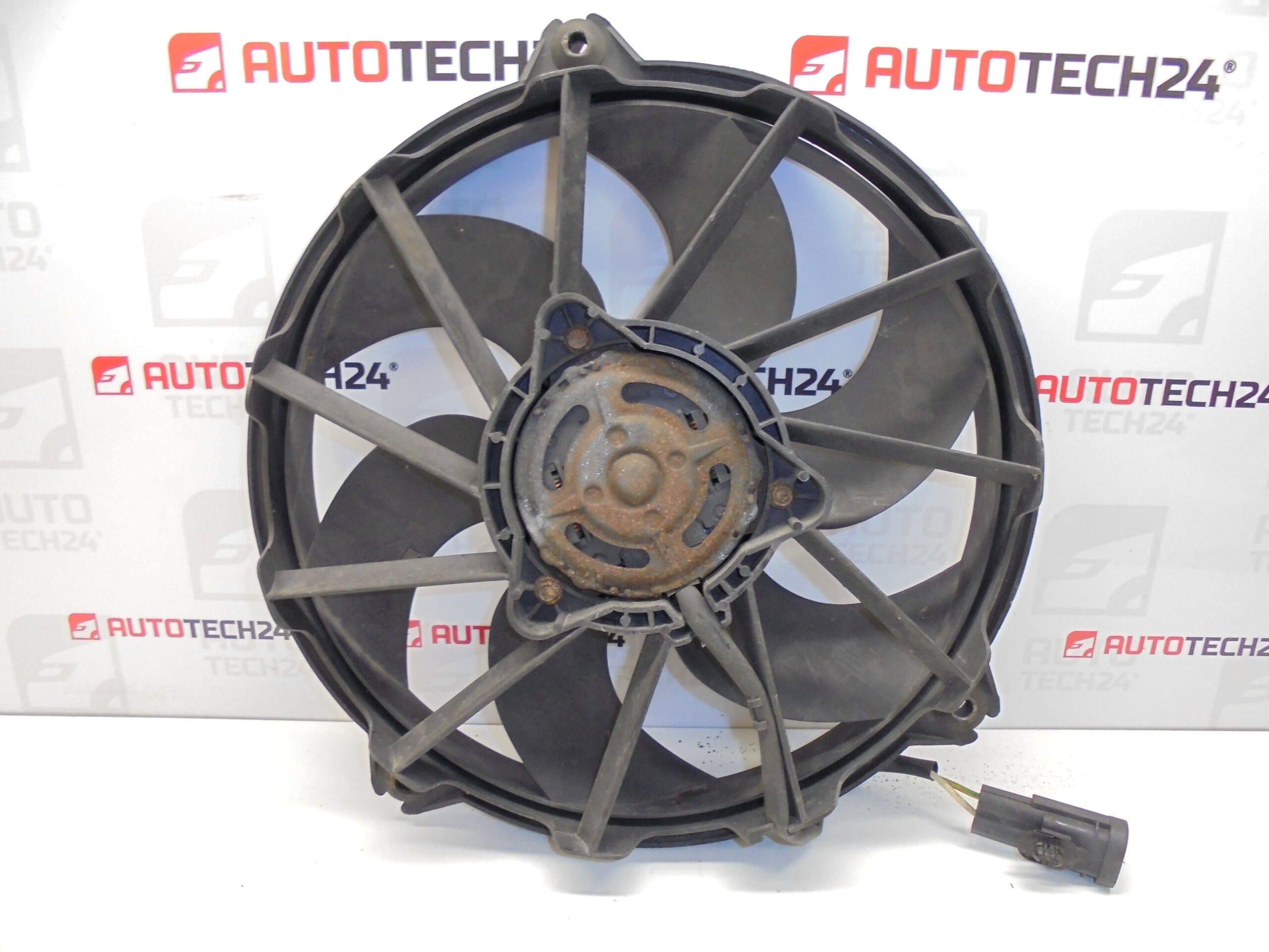 Ventilateur de refroidissement pour Citroën/Peugeot - réf. 1494742080 / 1253Q7 (d'occasion) – Image 2