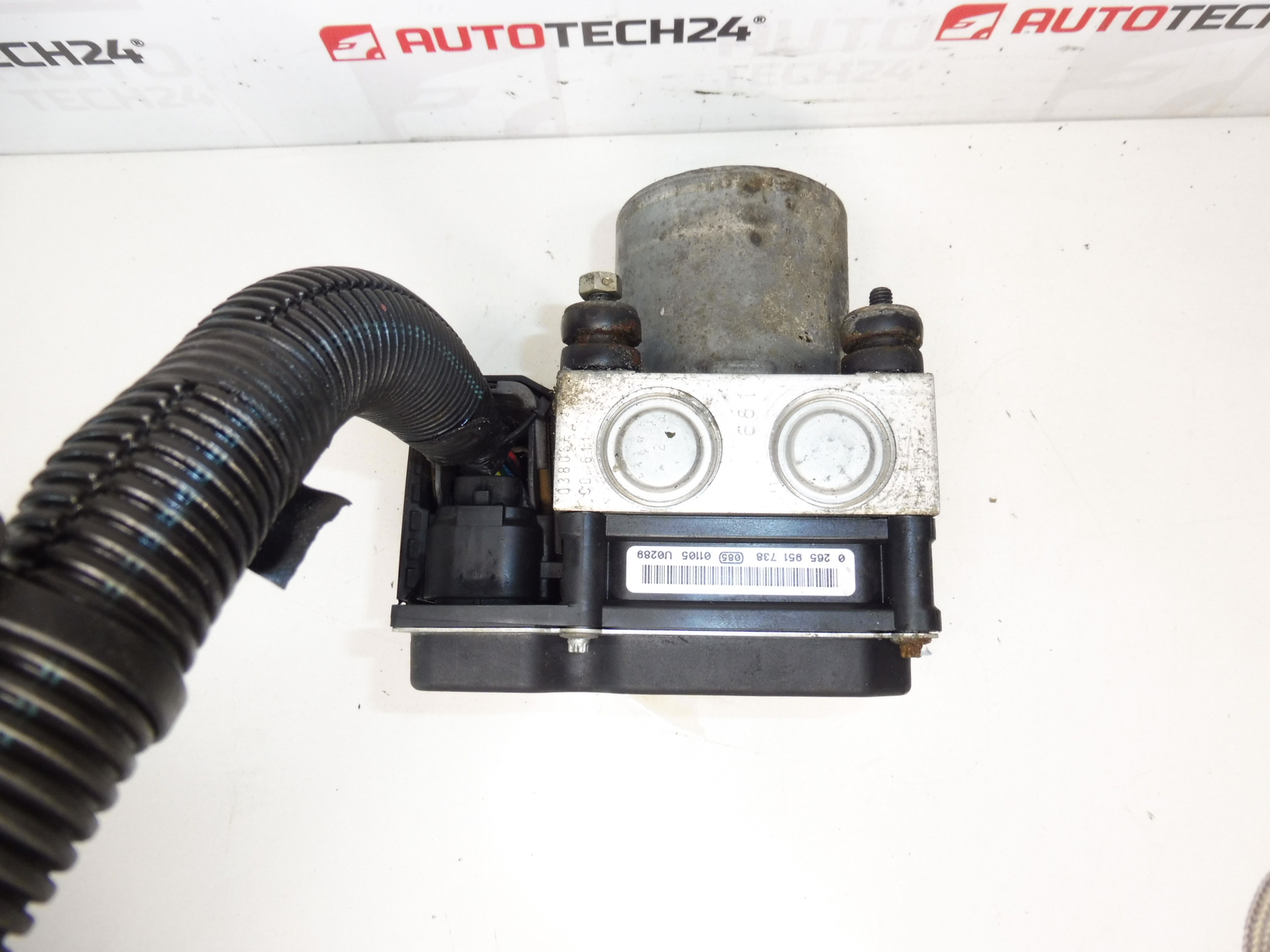 Calculateur ABS Peugeot 3008 5008 0265951738 9674677580 0265230304