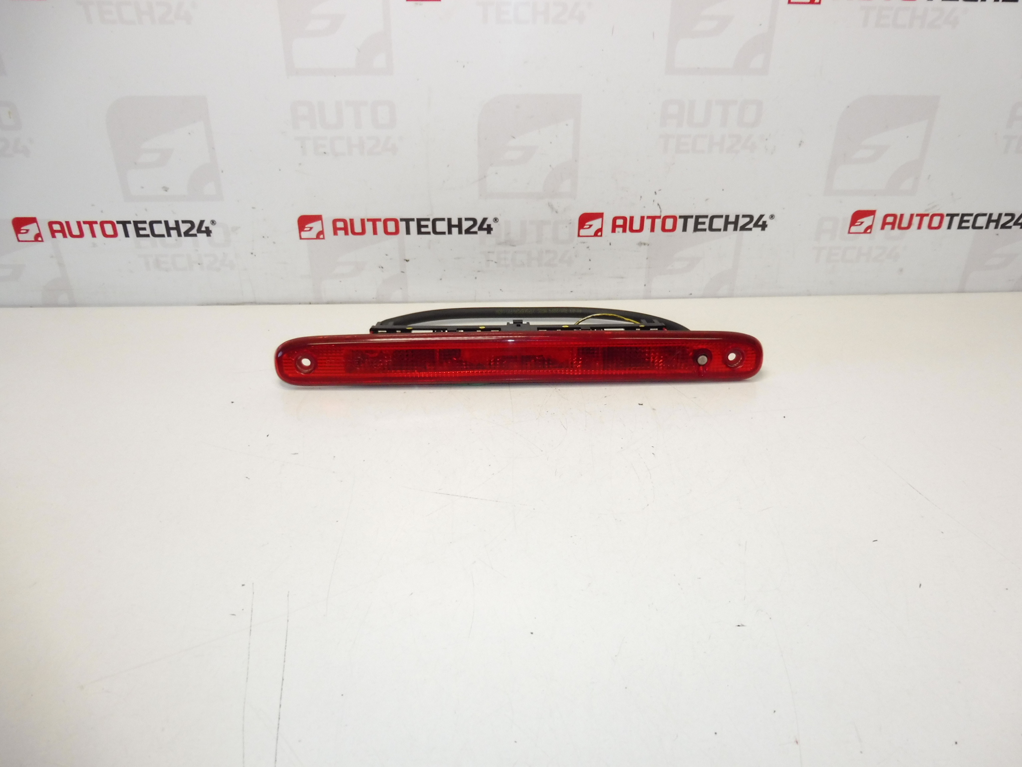 Troisième feu stop occasion Citroën C1 Peugeot 107 1606372780