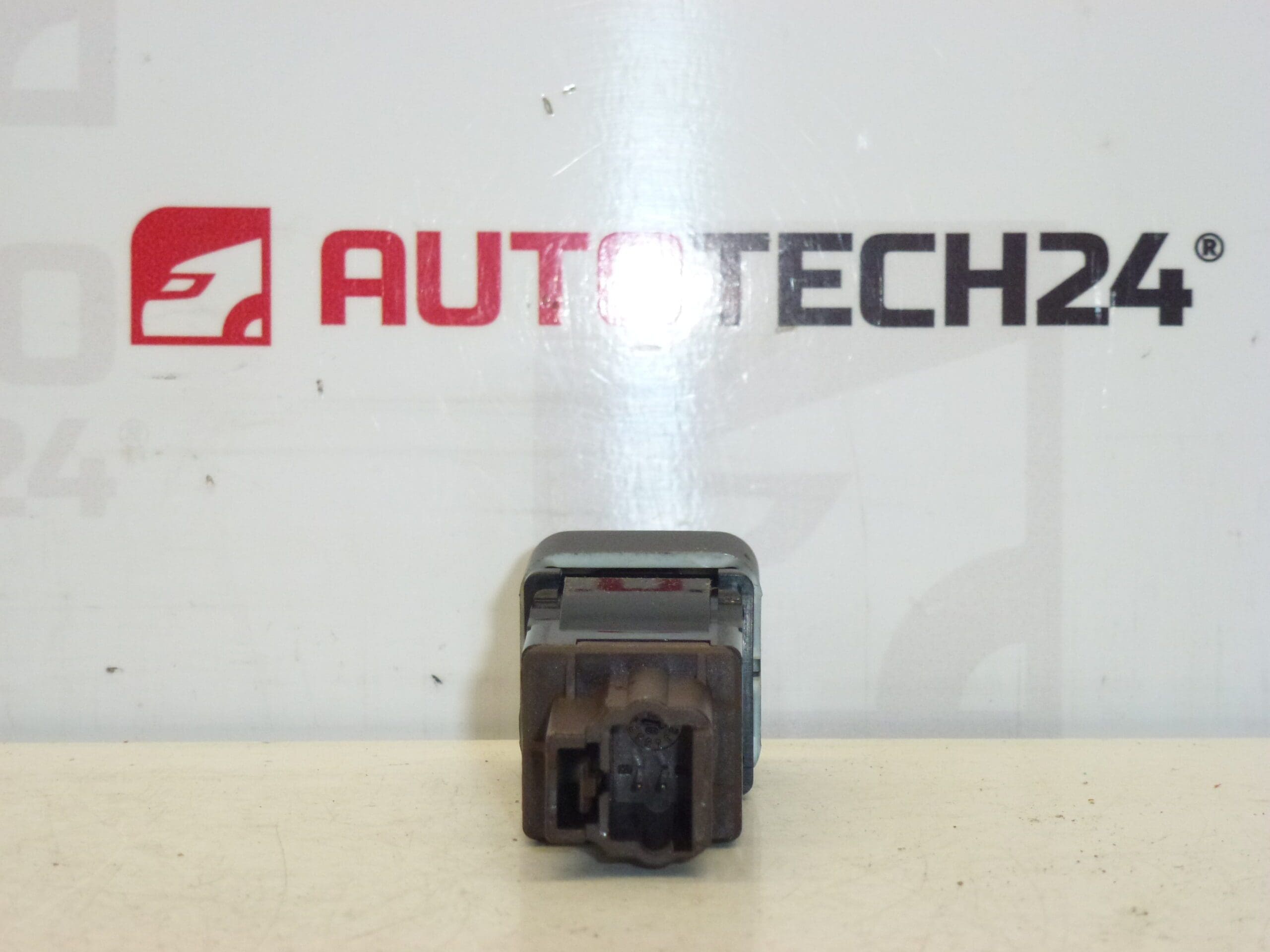 Commutateur Airbag Passager Citroën Peugeot 96404548XT 96404548ZL 8216S3 – Image 2