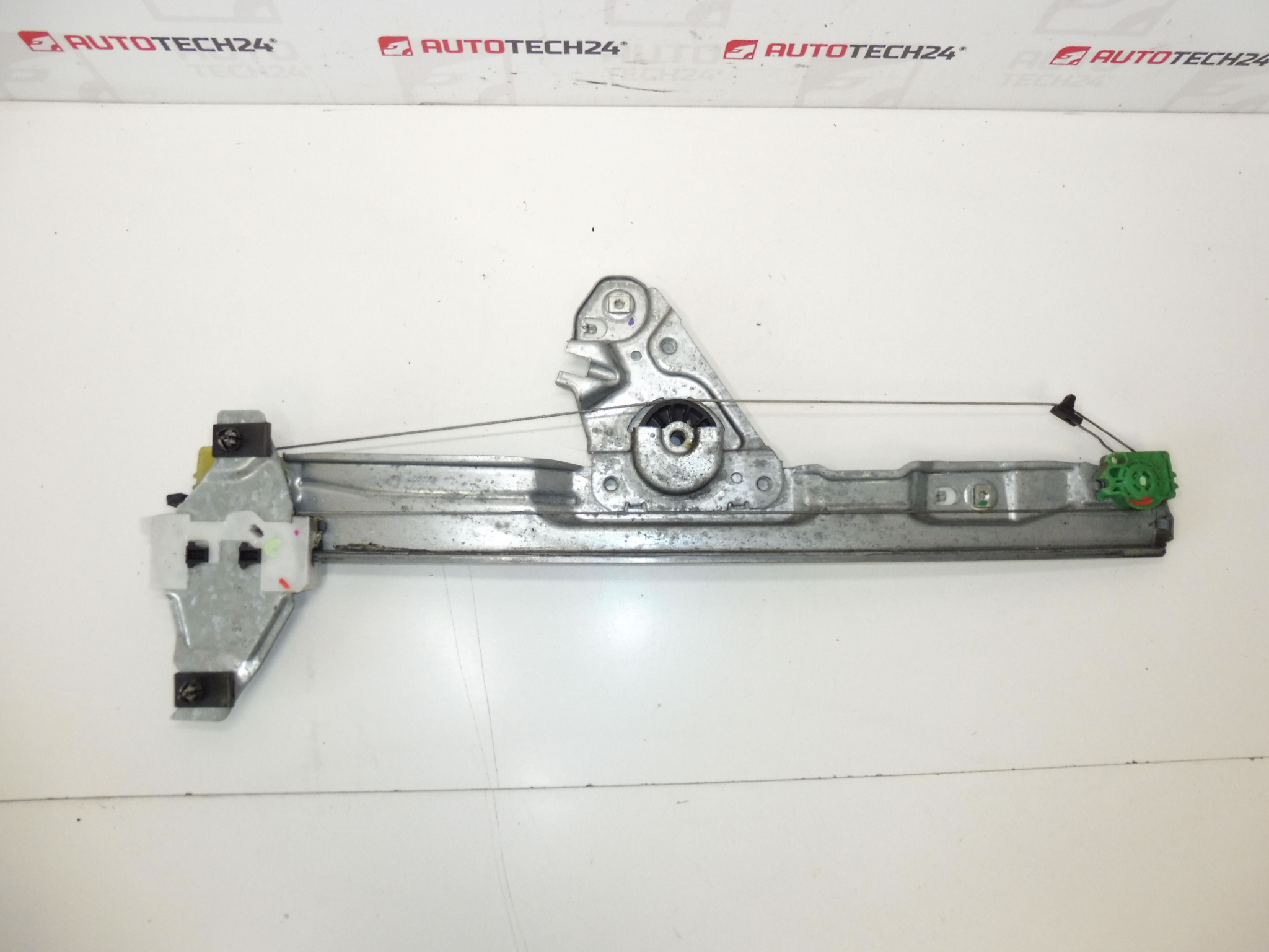 Mécanisme de tirage de vitre droite Peugeot 308 9658926980 9222CV