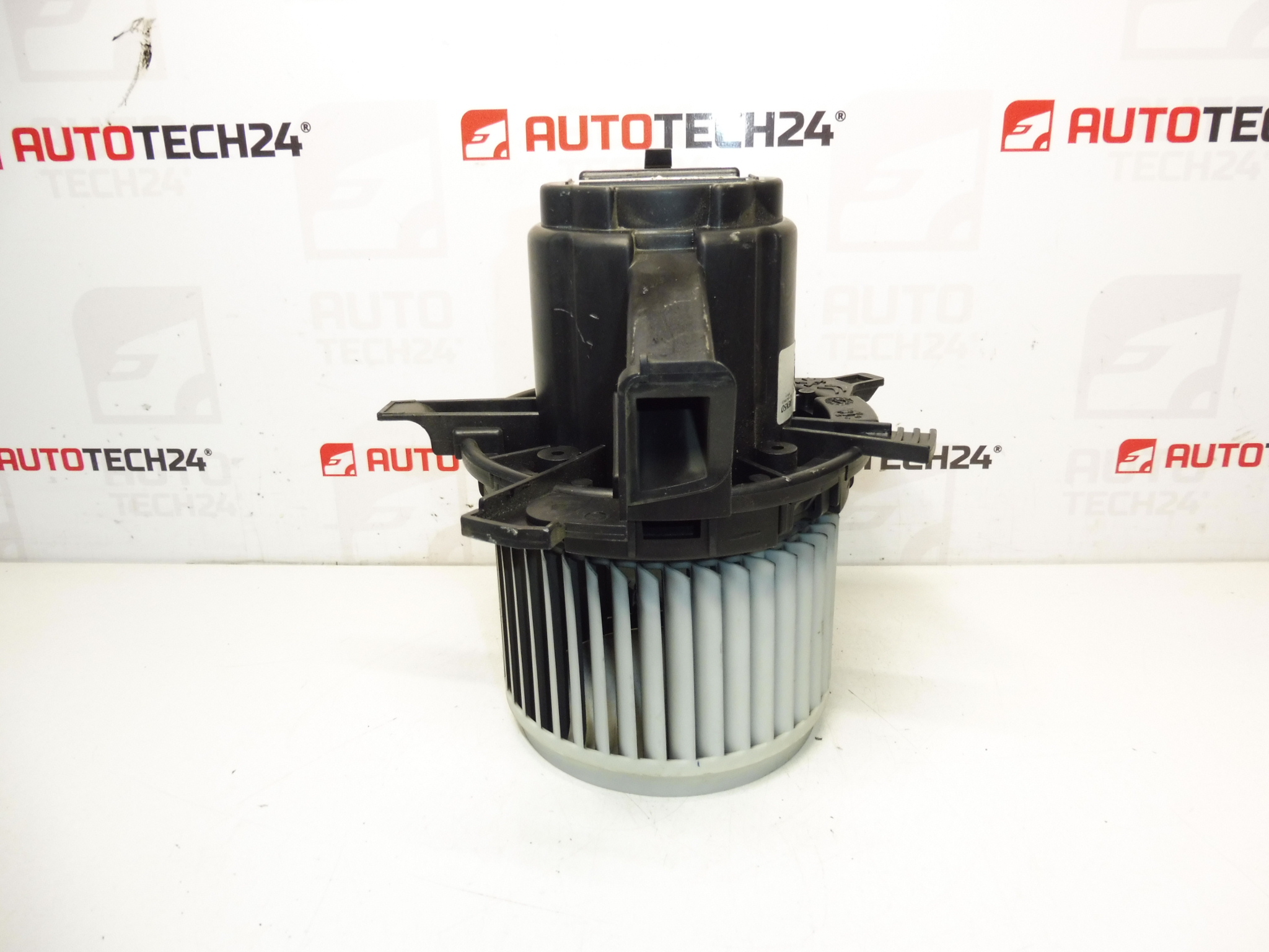 Denso Citroën C -lysee Peugeot 301 1609170880