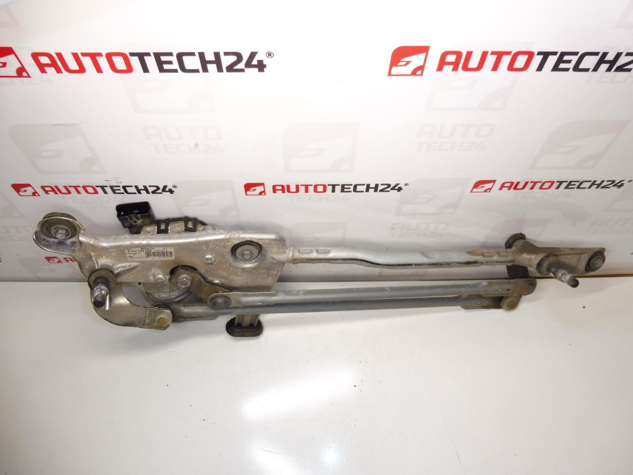 Mécanisme d'essuie-glace Peugeot 308 T9 9810327980 3397021828 – Image 2