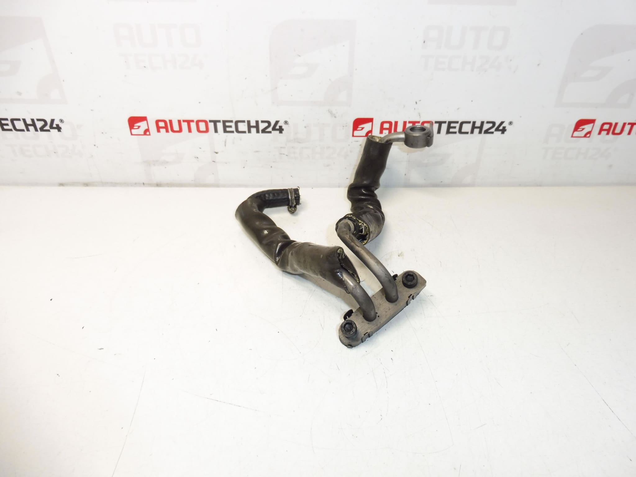 Tuyau de refroidissement turbo Citroën Peugeot RH02 037983