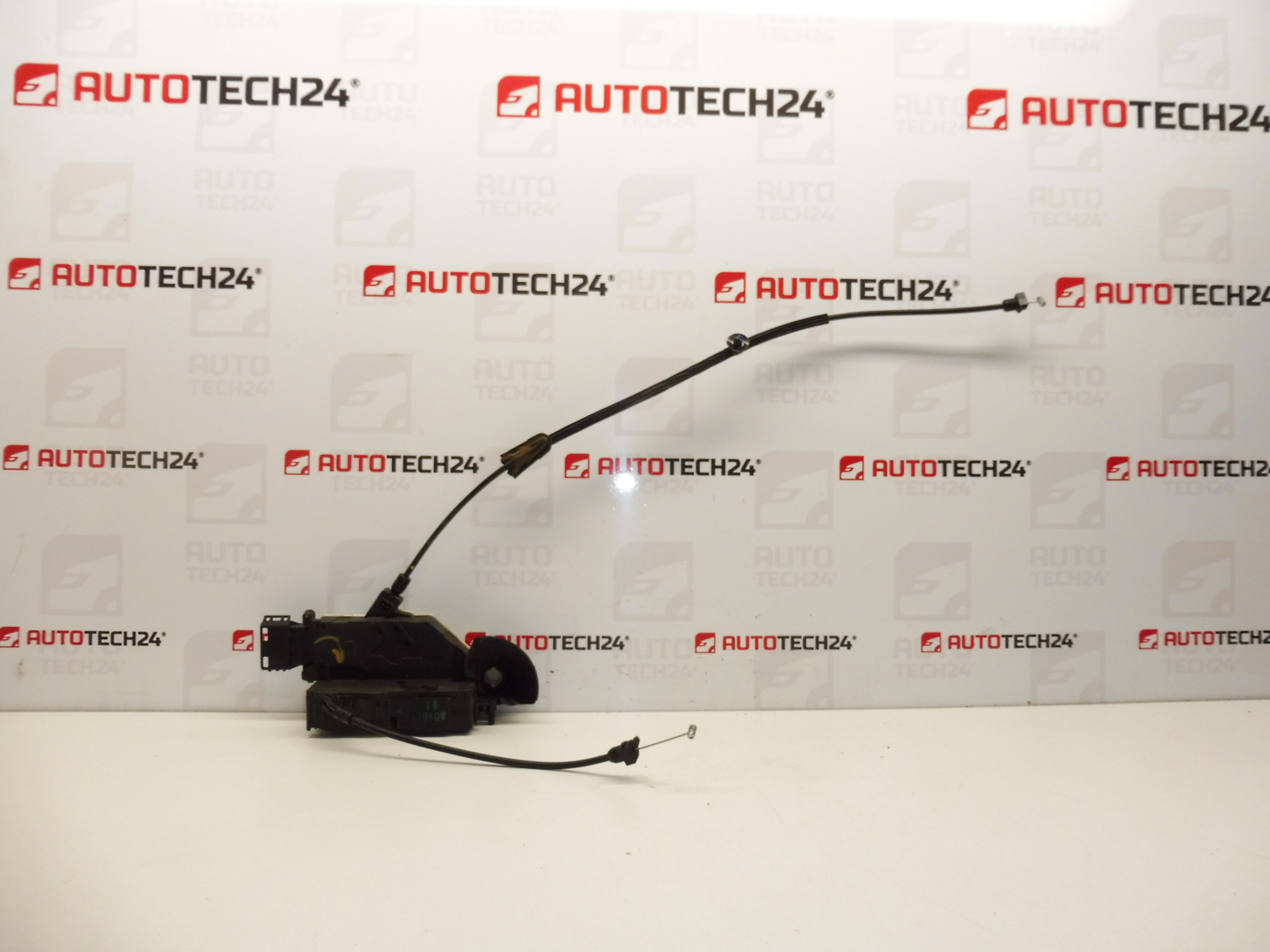 Serrure de porte conducteur Peugeot 207 24090816 24087819 24091816