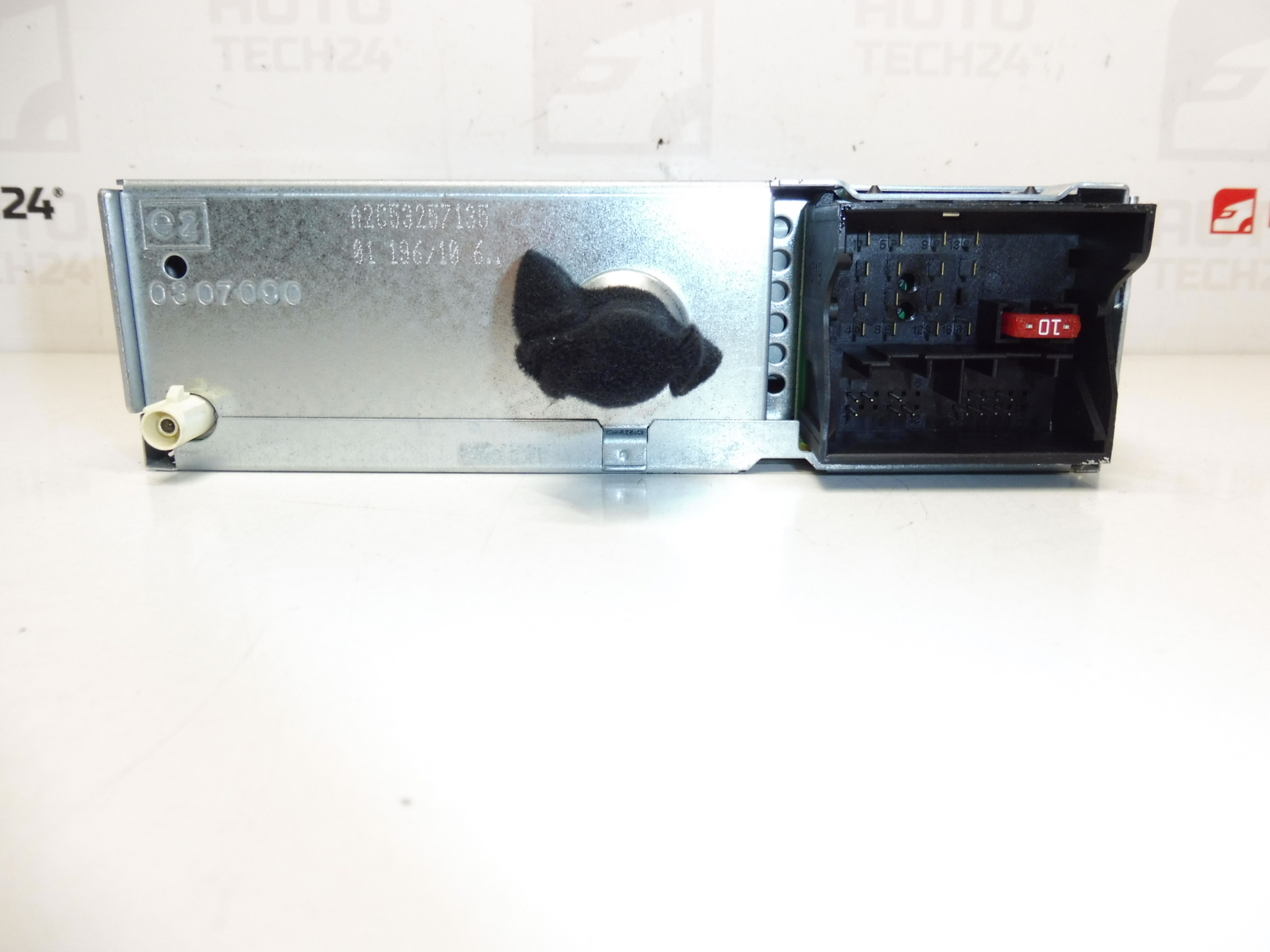 Autoradio CD Continental RD4N1M-03 Citroën Peugeot 96662669XT