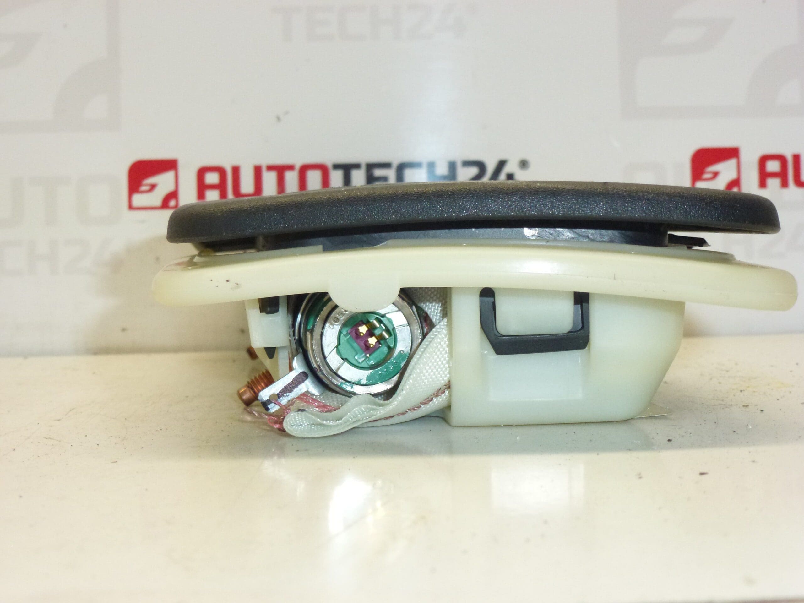 Airbag siège droit Citroën C4 I 96536612ZD 8216GE – Image 2