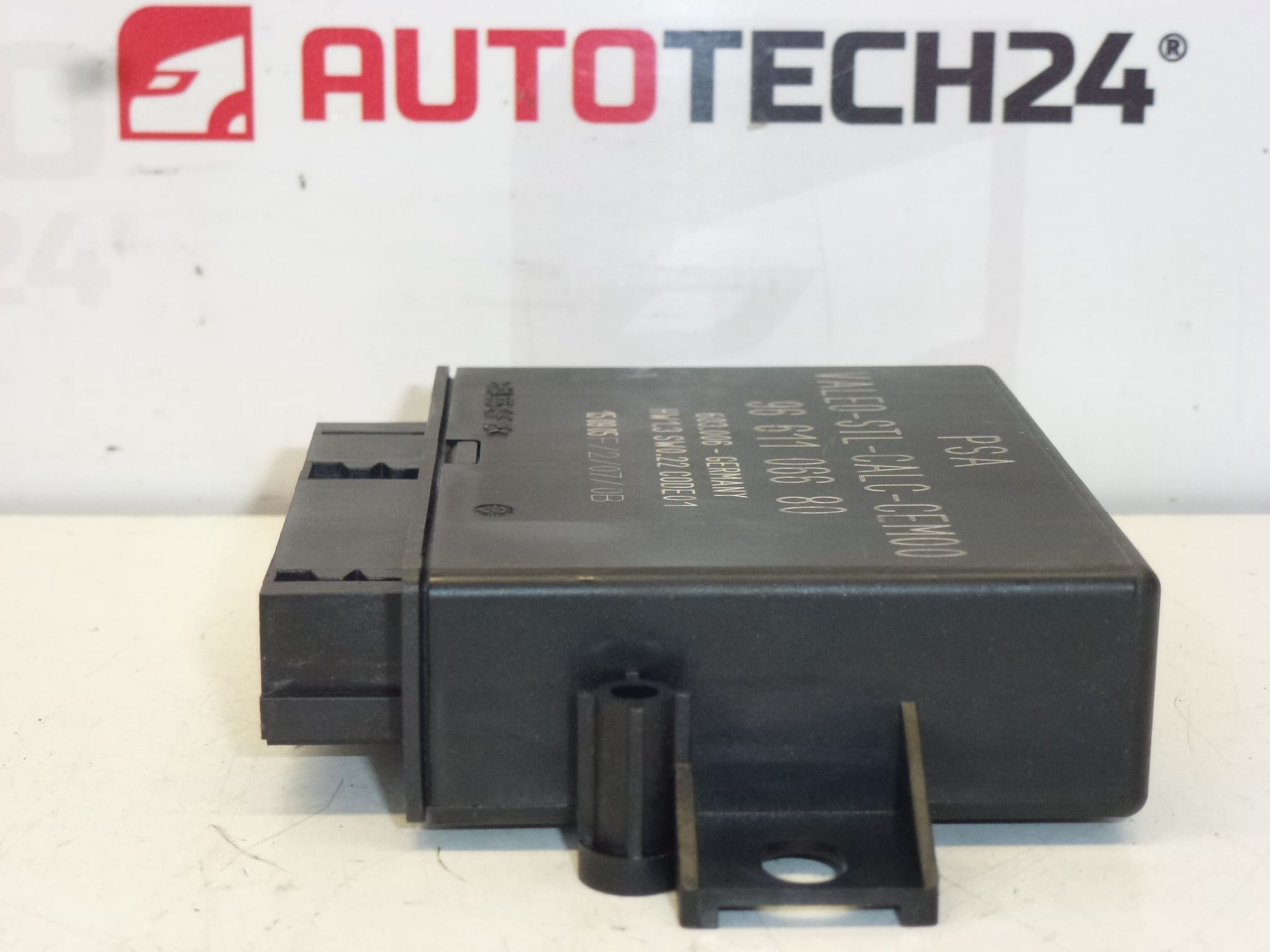 ECU AFIL Valeo Citroën C5 9661106680 6590AR – Image 2
