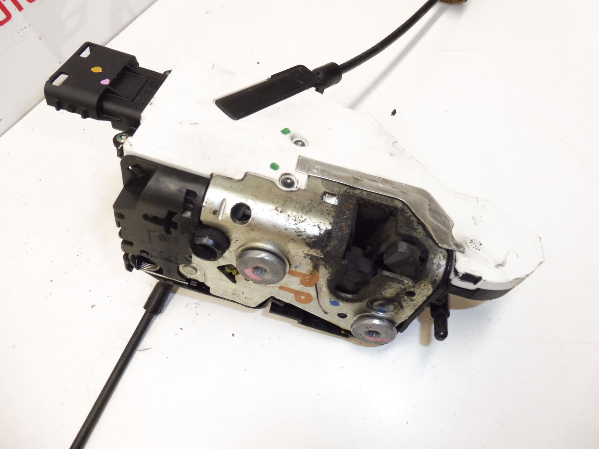 Serrure de porte passager avant Peugeot 207 24099816 24097816 24095816 – Image 2