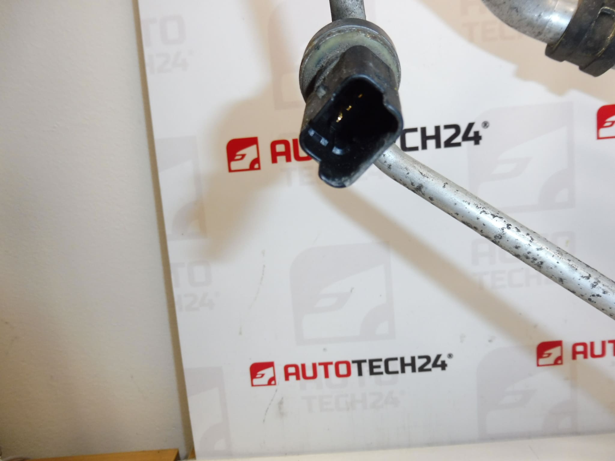 Tuyau climatique Peugeot 207 9671596080 9800886980 6477J1 – Image 2