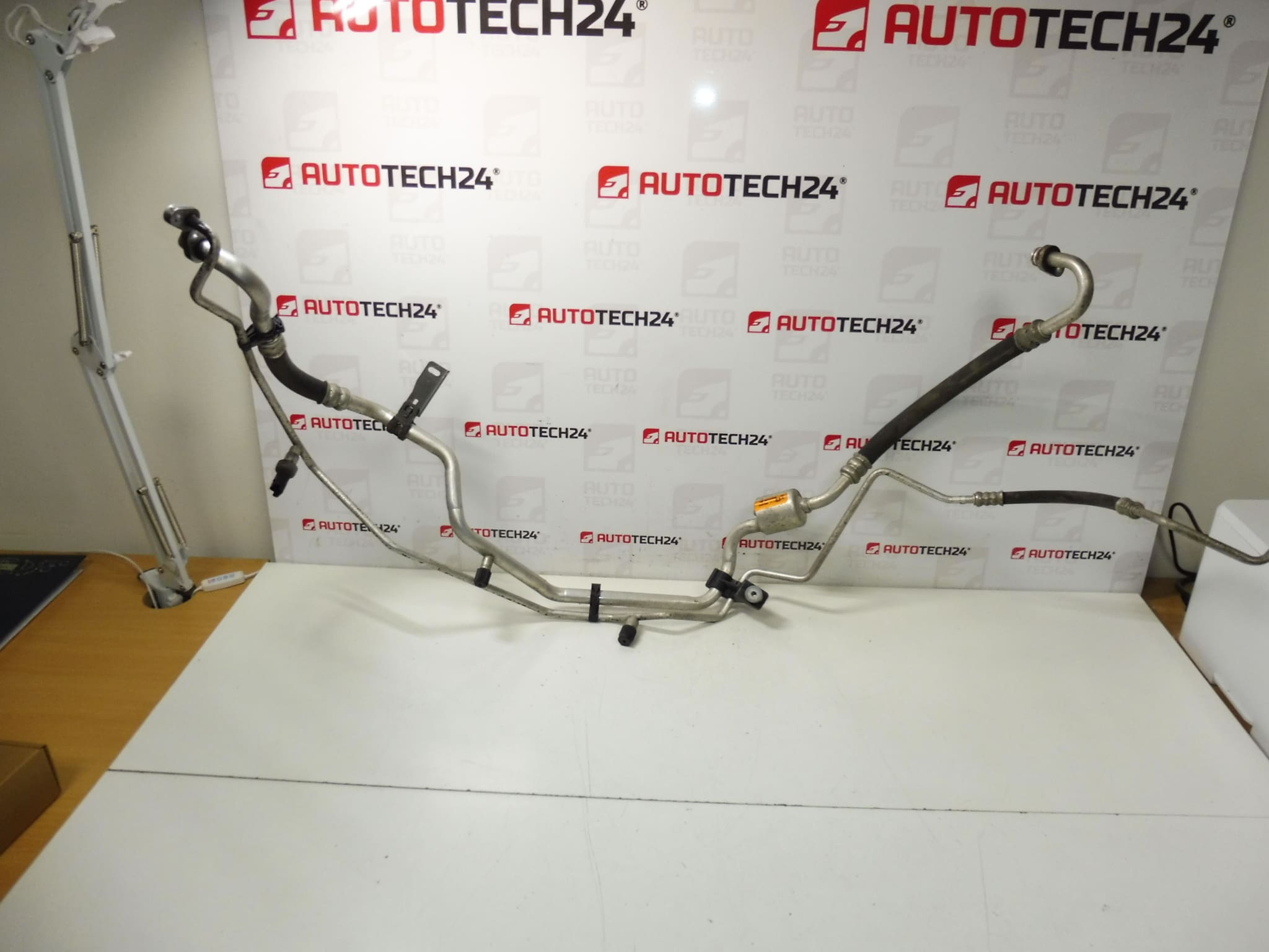 Tuyau climatique Peugeot 207 9671596080 9800886980 6477J1