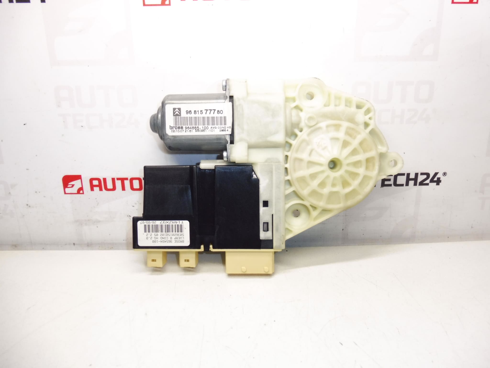 Moteur de vitre gauche Citroën C4 Coupé 9681577780 9221AT