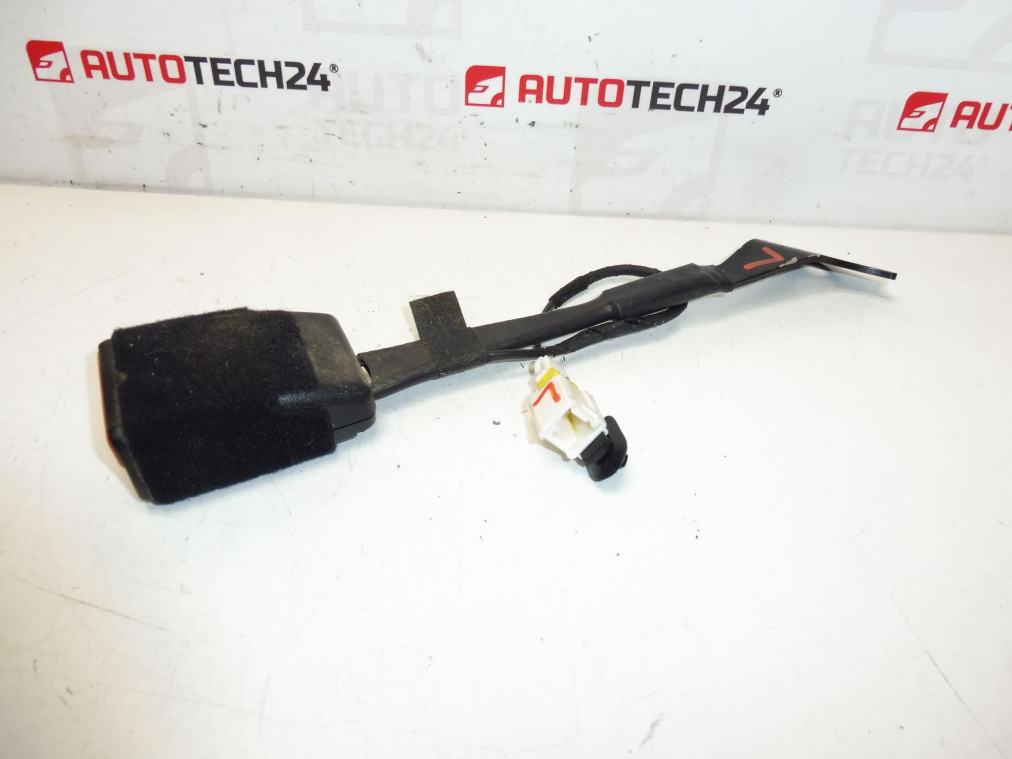Support antivol pour passeport conducteur Peugeot 308 T9 96776837XT – Image 2