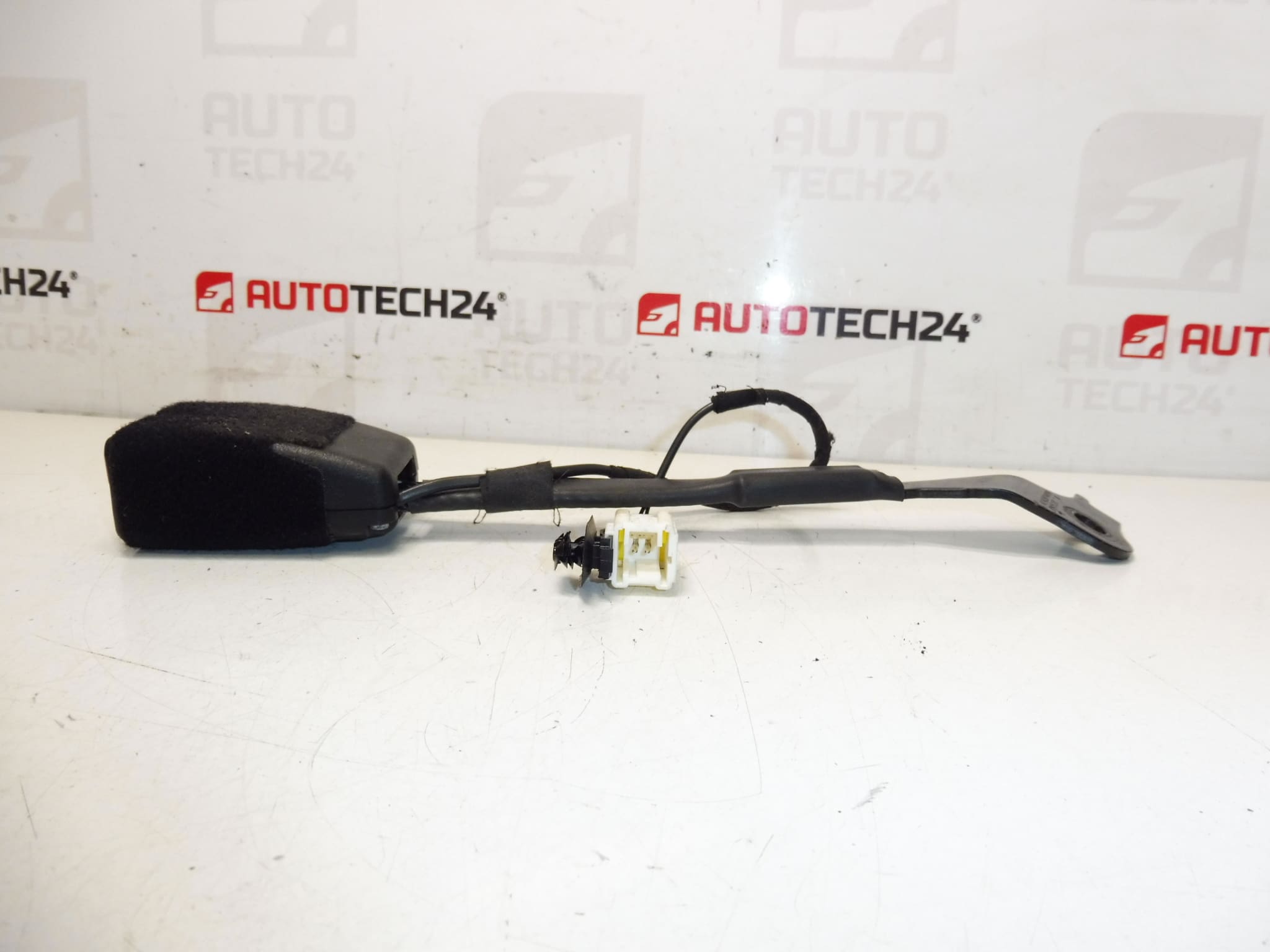 Support serrure passeport passager Peugeot 308 T9 96776848XT – Image 2