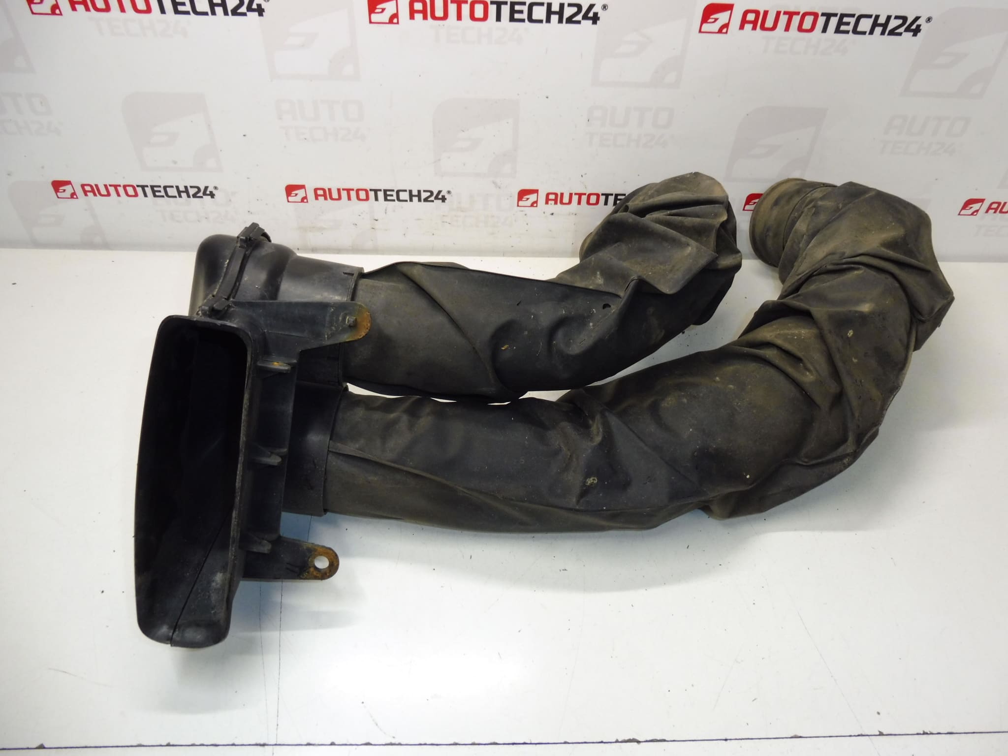 Raccord d'admission d'air 2.0 16V 130 kW Citroën Peugeot 9646189780 144051 – Image 2