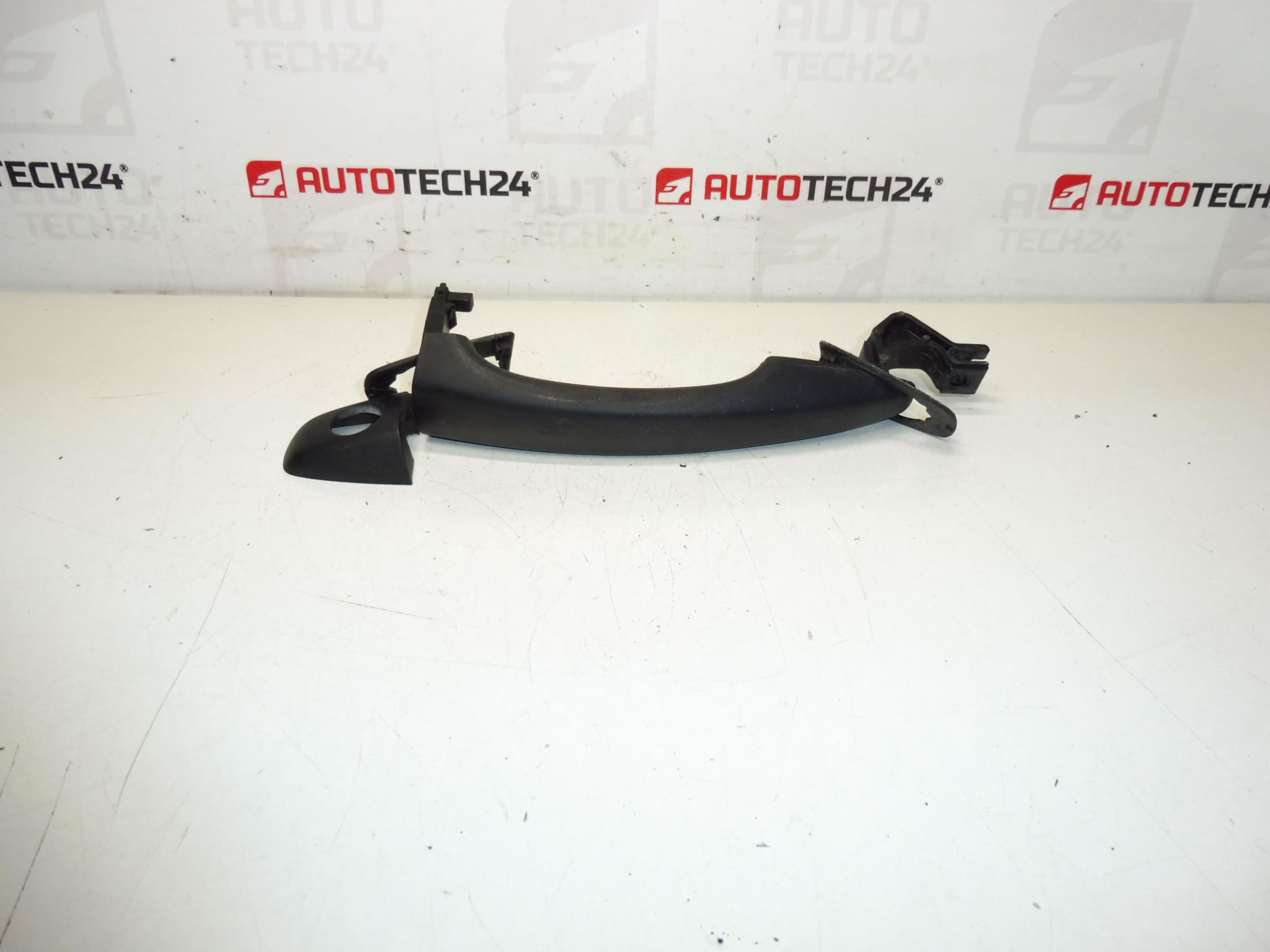 Poignée de porte conducteur Citroën Peugeot DS 96868964XT 9101LX