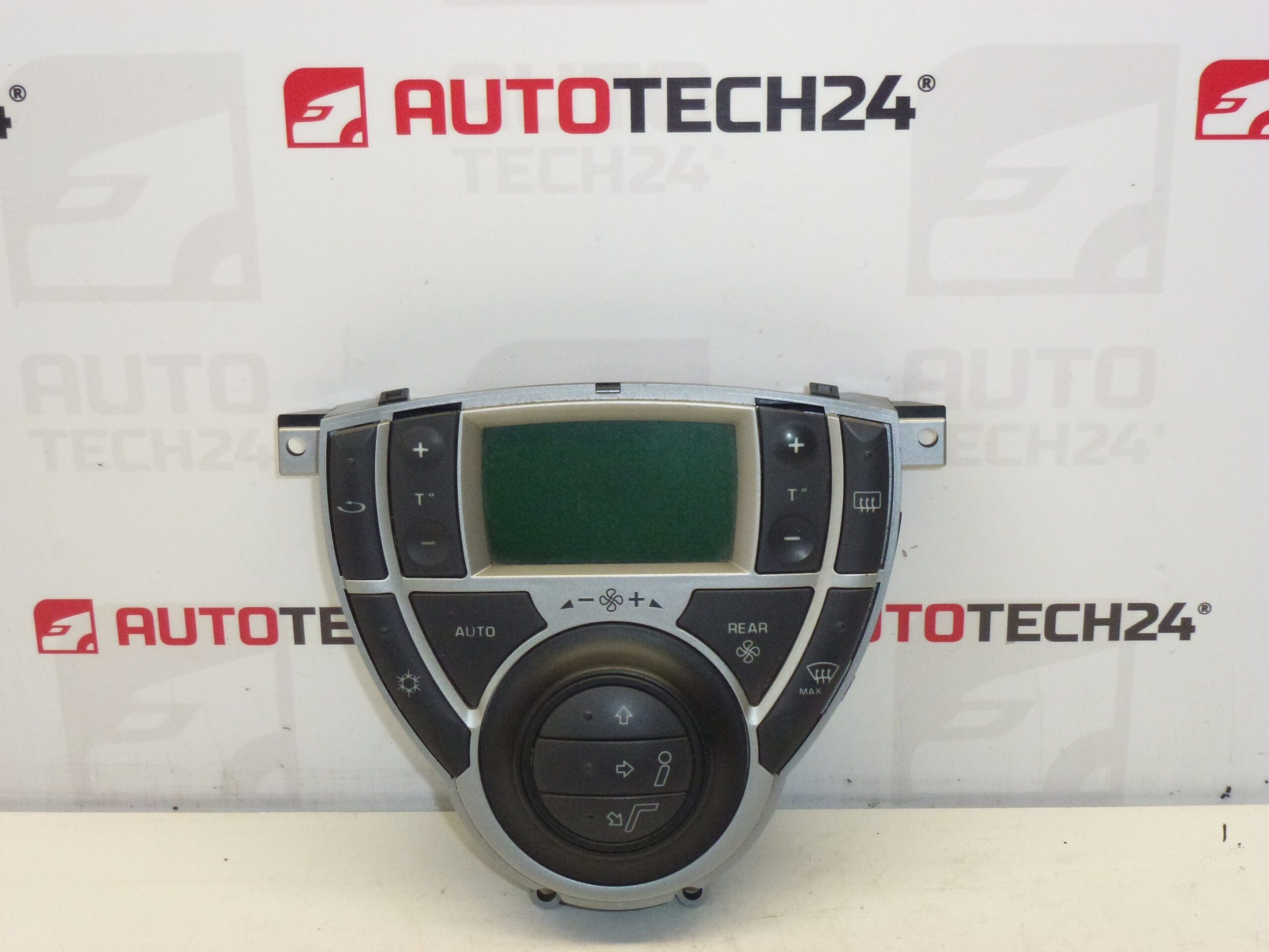 Commande de climatisation pour Citroën C8 et Peugeot 807 - réf. 14874990YR / 9140010393