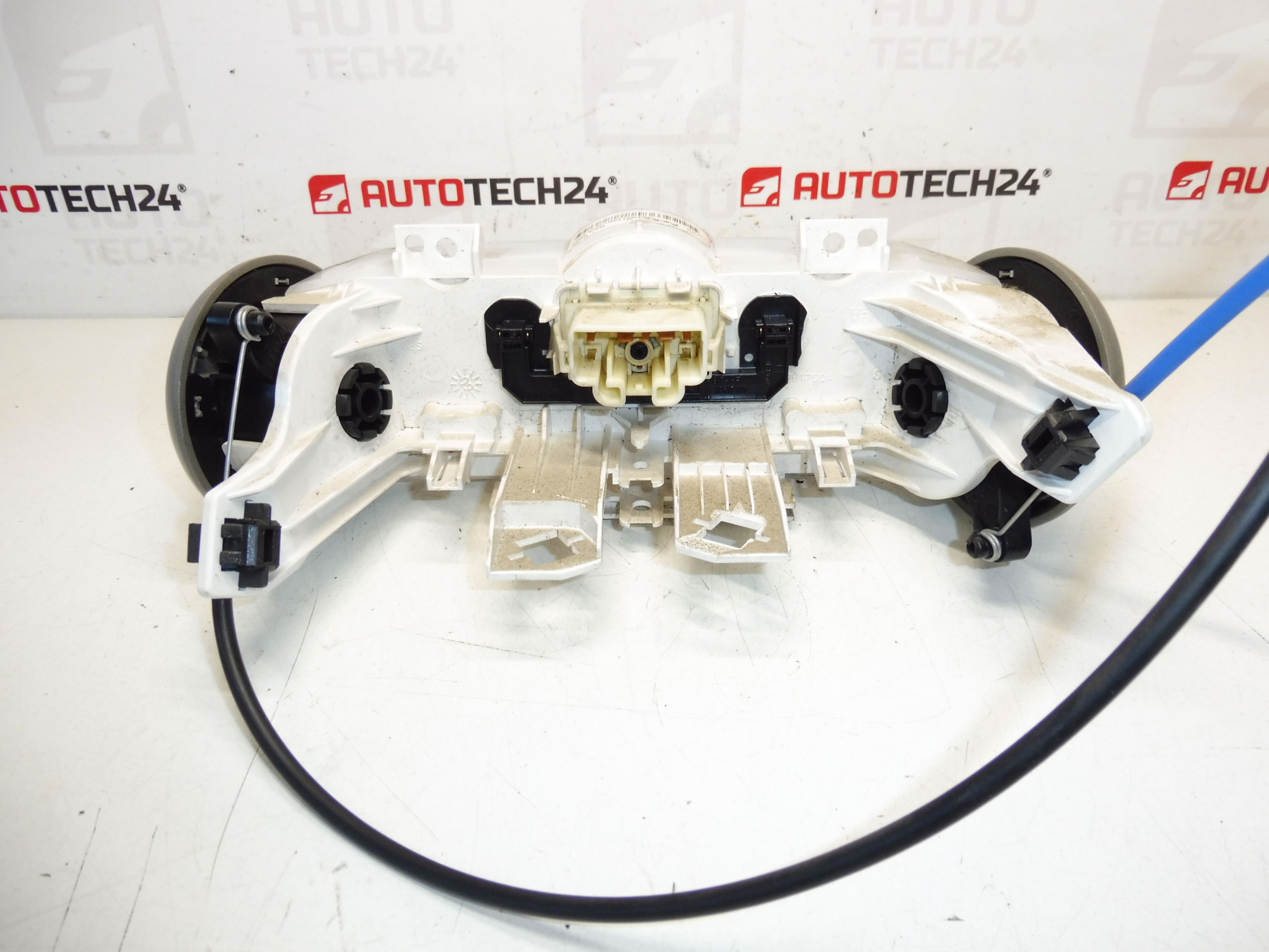 Commande de chauffage Citroën C1 Peugeot 107 55900-0H010 6452P5 6451SE