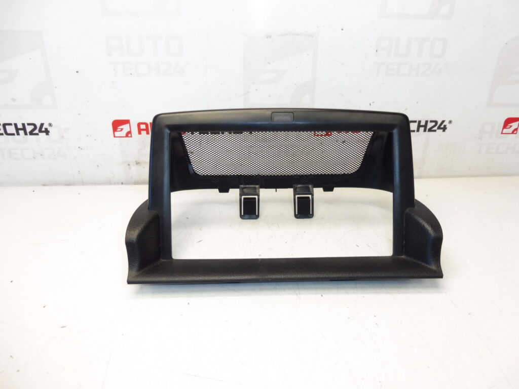 Couvercle d'écran de navigation Peugeot 307 9634504877 8209G6