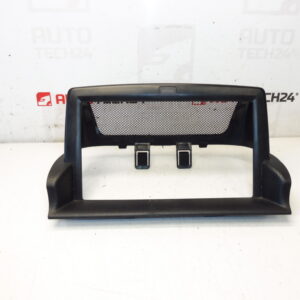 Couvercle d'écran de navigation Peugeot 307 9634504877 8209G6