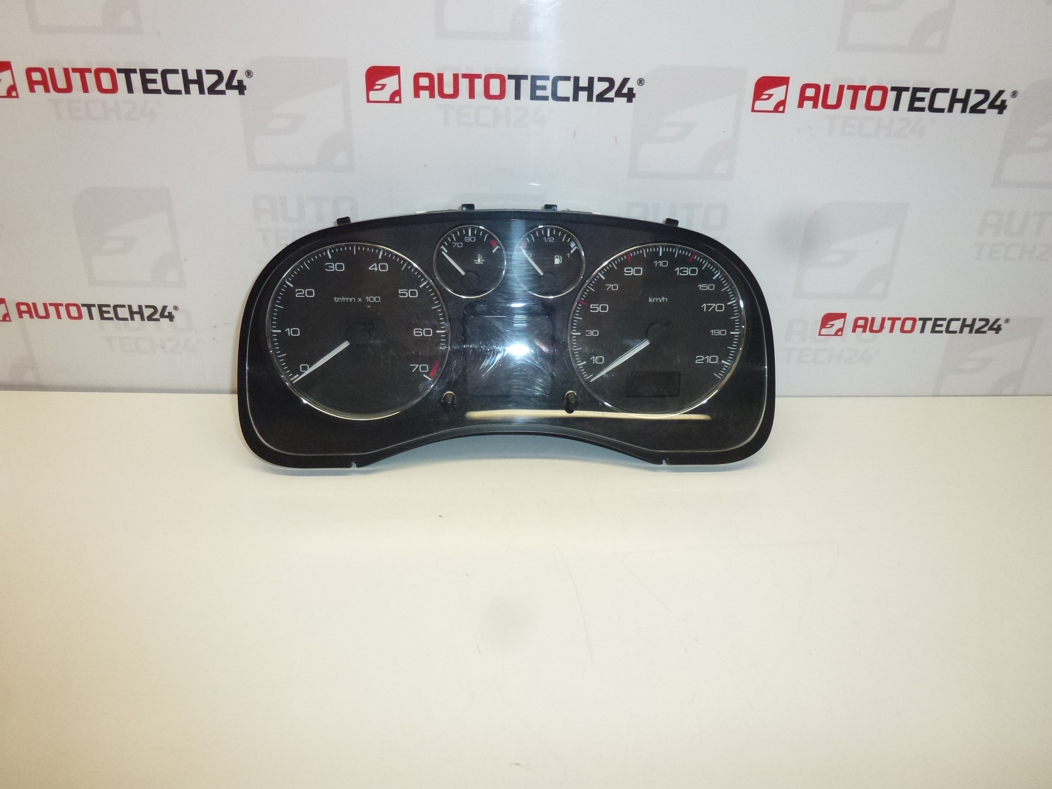 Compteur kilométrique Peugeot 307 II - 215 000 km - Réf. 9654485080 / 6106N0