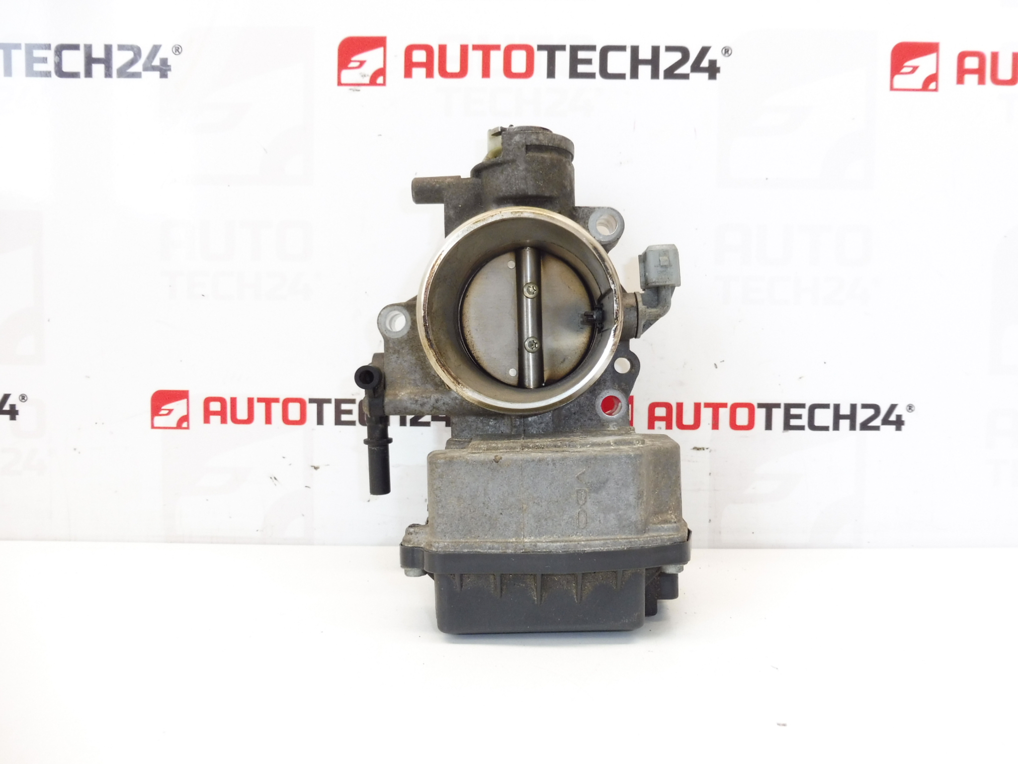Corps de papillon Citroën Peugeot 9652682880 1635W8