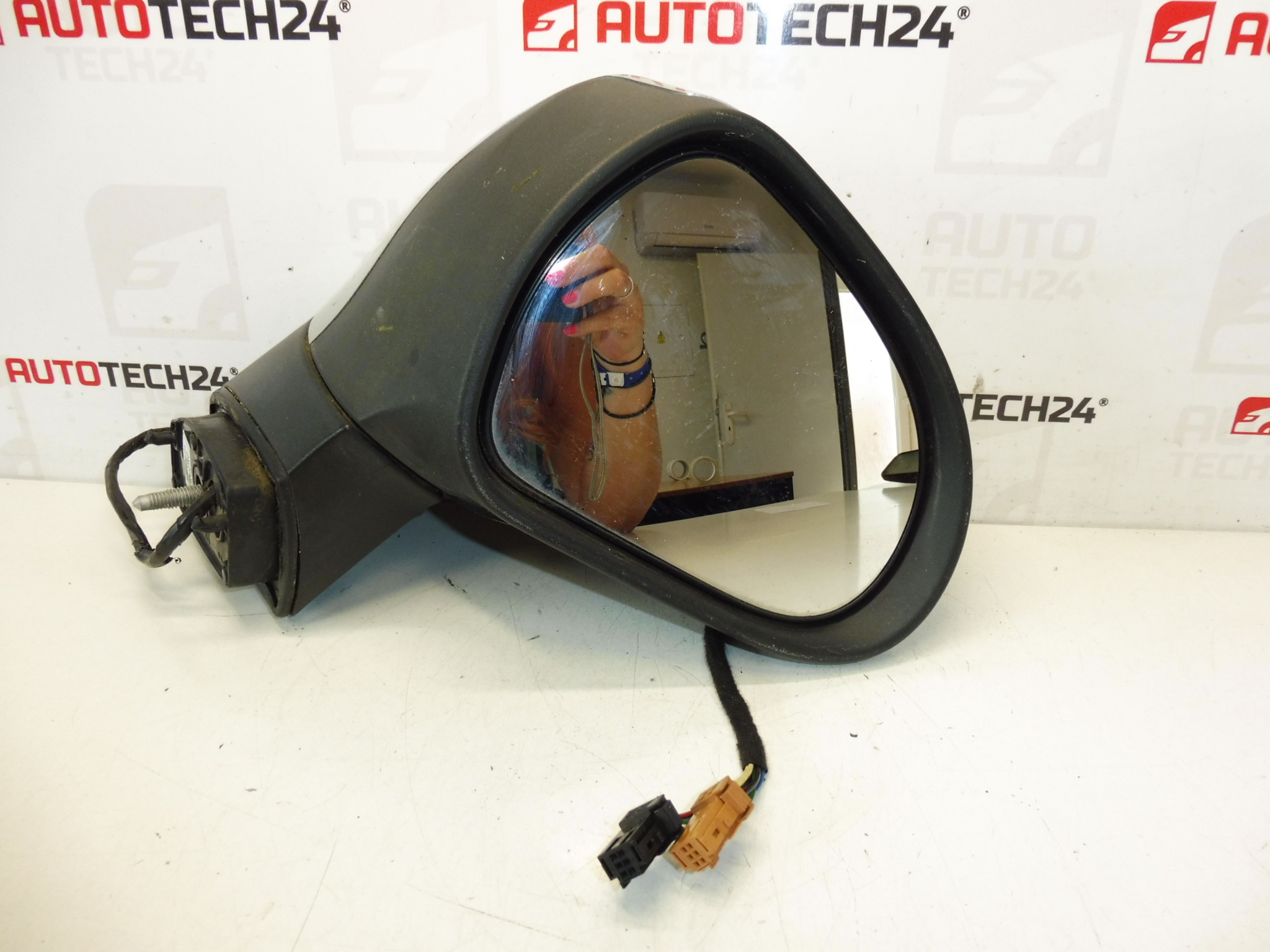 Rétroviseur droit Peugeot 207 EZRC 96806501XT 8149ZH