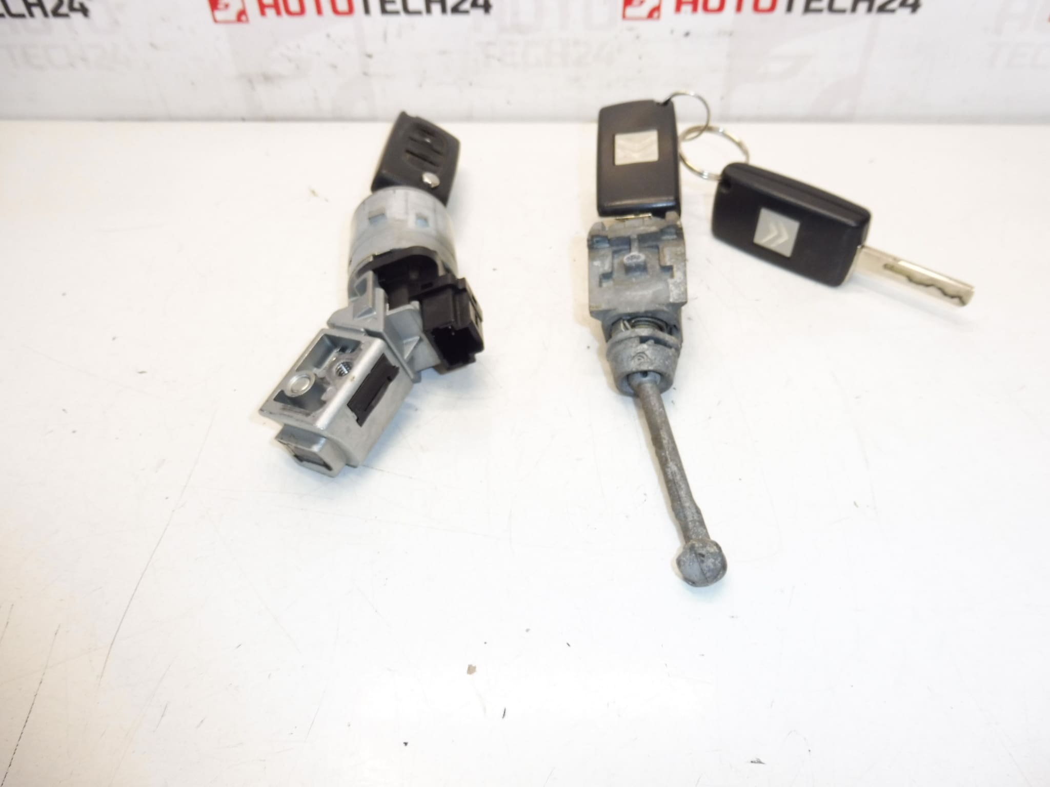Kit de serrures et 3 clés Citroën Peugeot 4162KF 4162KC – Image 2