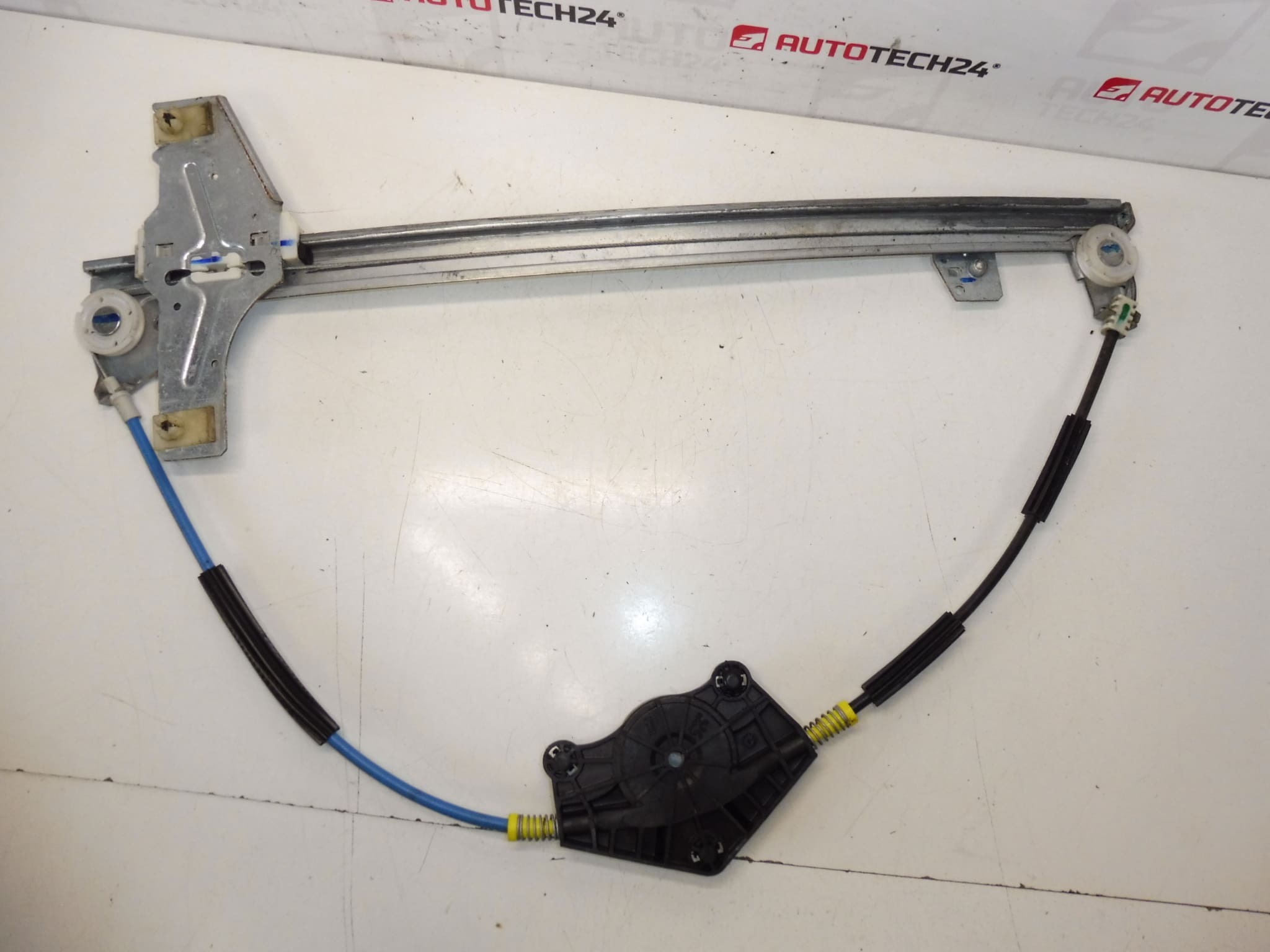 Mécanisme de lève-vitre Peugeot 307 9634456980 9221K0 – Image 2