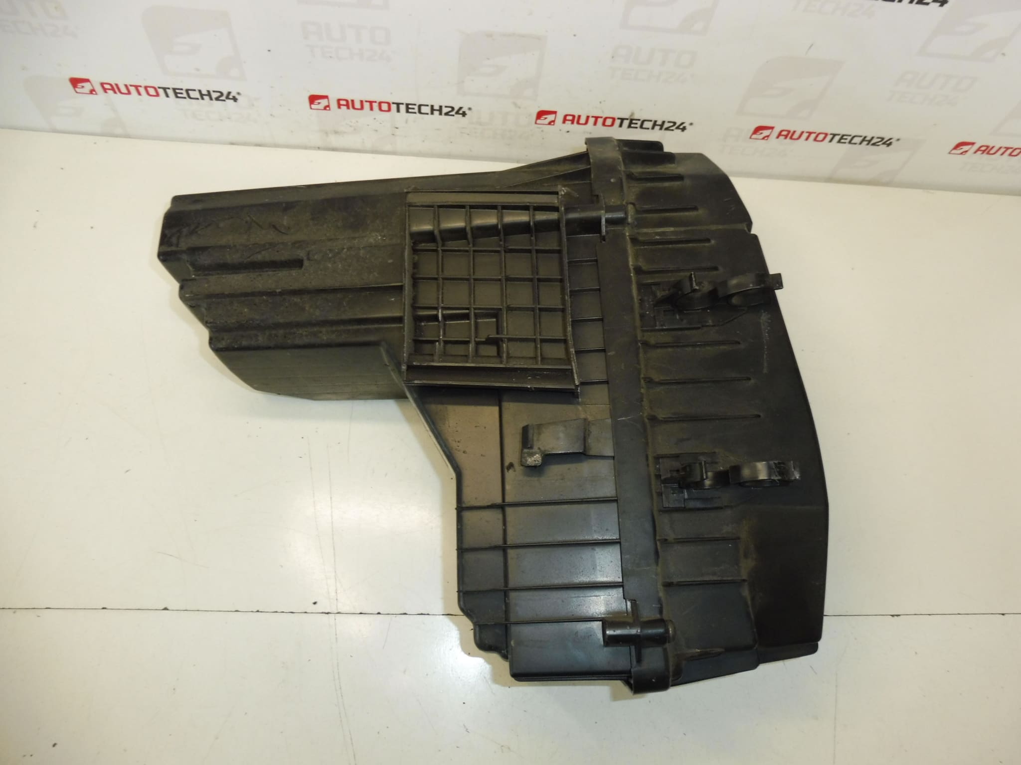 Boîtier de filtre Citroën Peugeot 2.0 i 9646767780 1427J9 – Image 2