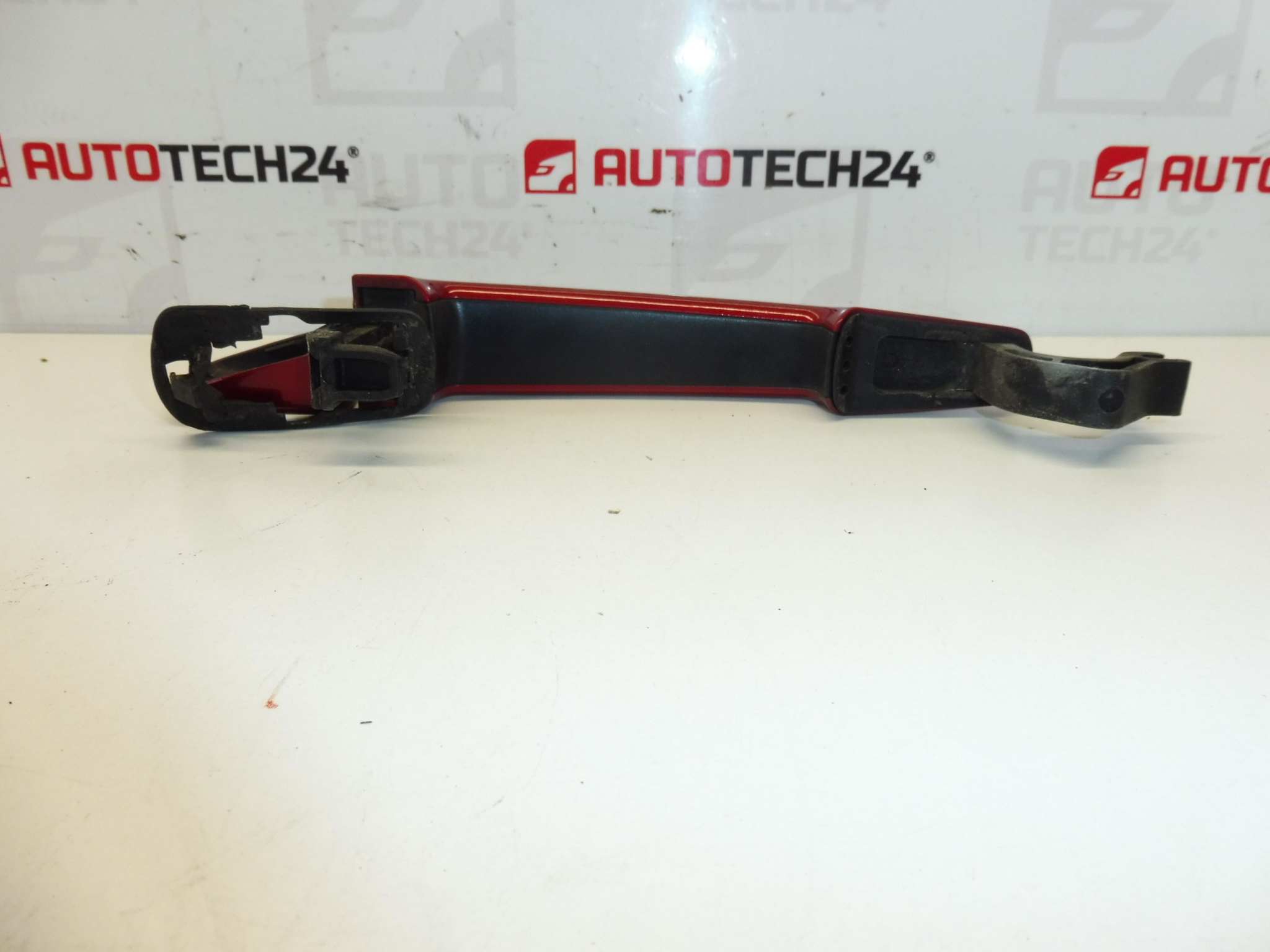 Poignée de porte avant gauche rouge pour Citroën et Peugeot LKRD 9101GF