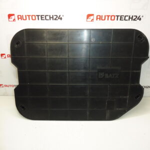 Kit d'outils (cric, clé, œillet de remorquage) pour Citroën C4 Picasso références : 6736A7, 674418, 672594, 671809, 671739