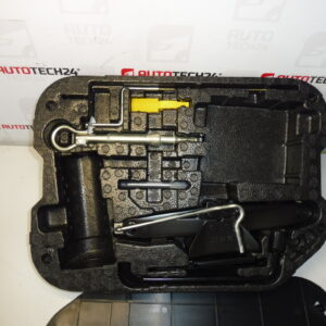 Kit d'outils (cric, clé, œillet de remorquage) pour Citroën C4 Picasso références : 6736A7, 674418, 672594, 671809, 671739