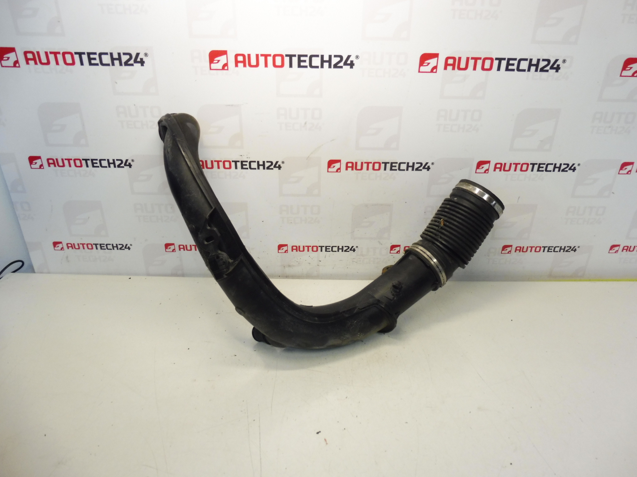 Tuyau d'admission d'air d'occasion pour Citroën/Peugeot 2.0 HDi 9652091380 143484